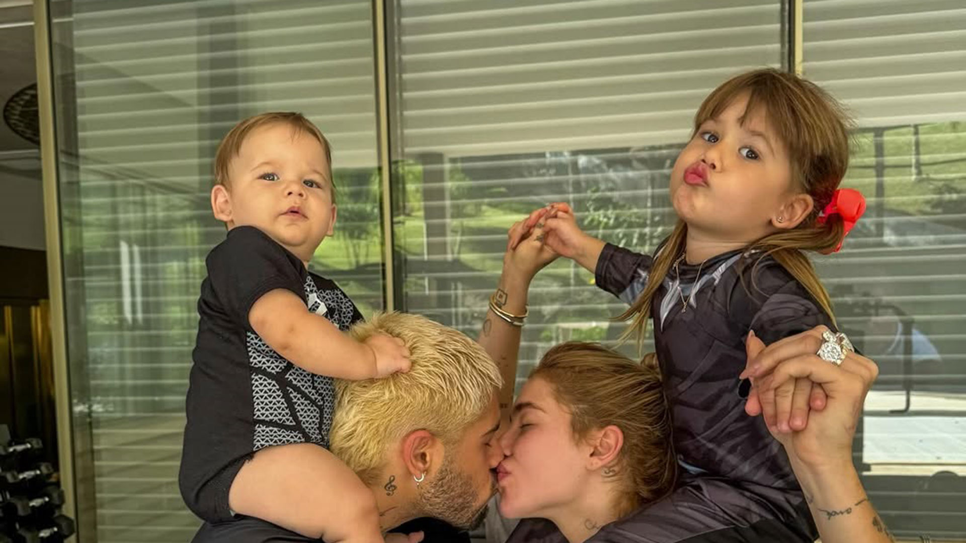 Virginia Fonseca e Zé Felipe encantam ao posar com os filhos fantasiados