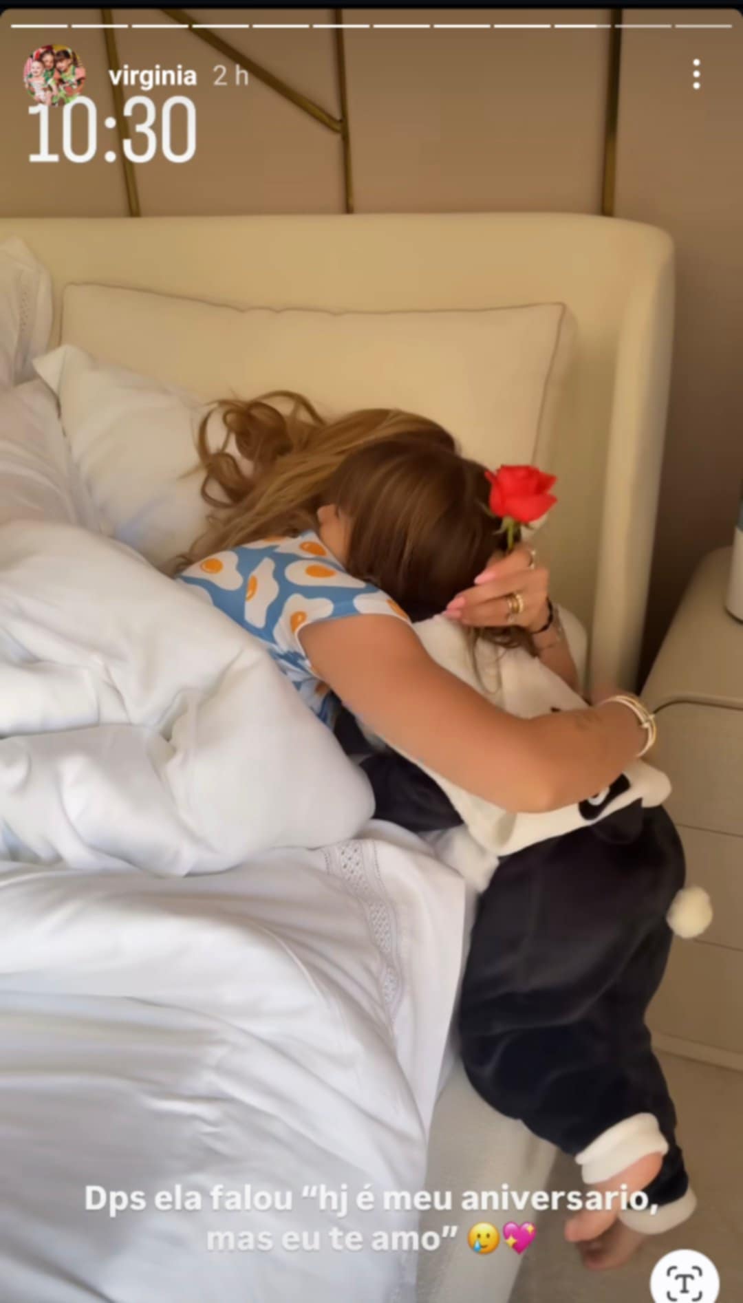 Virginia recebe surpresa de Maria Alice