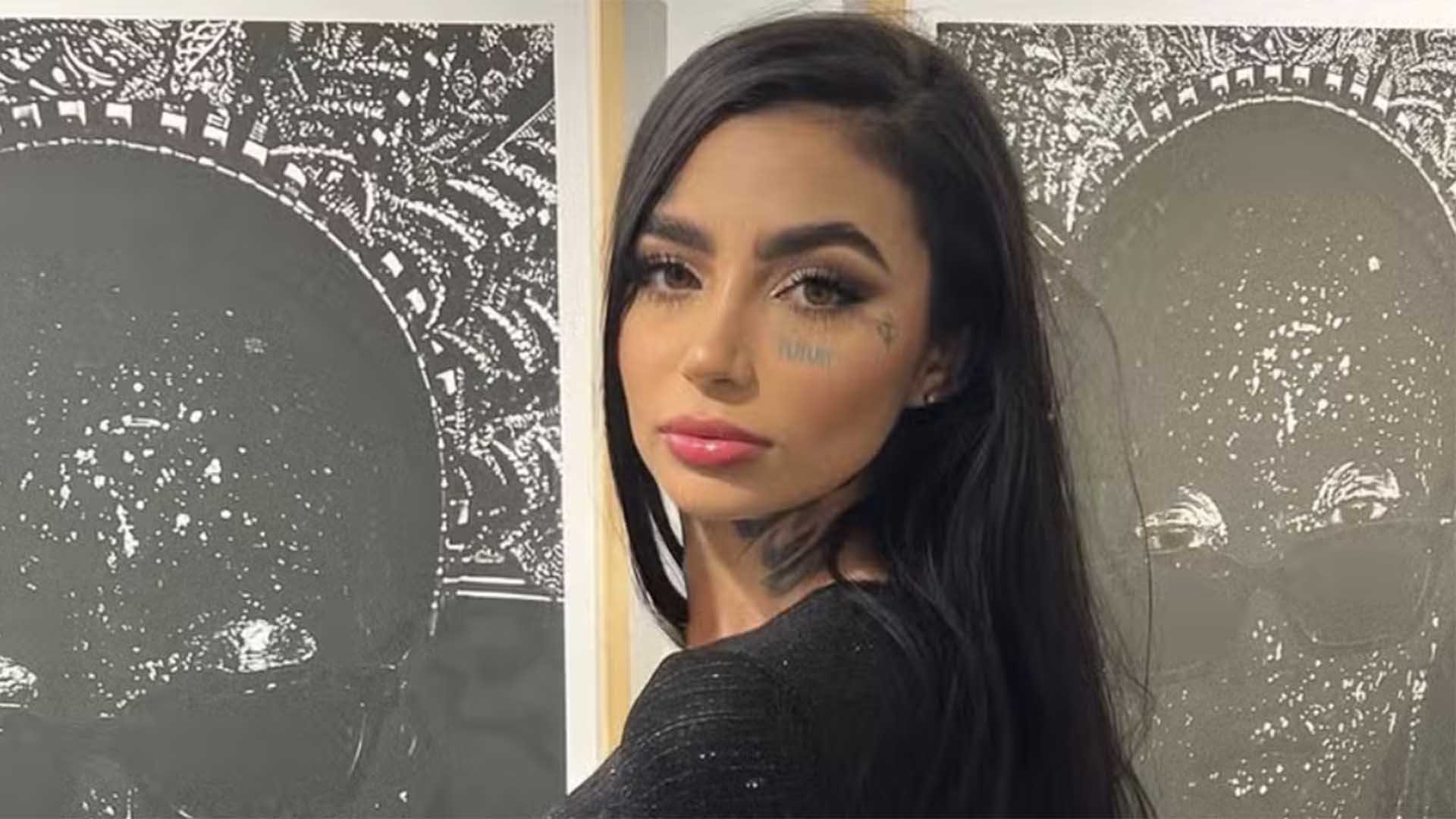 Cantora de 31 anos morre ao passar por cirurgia plástica na Turquia