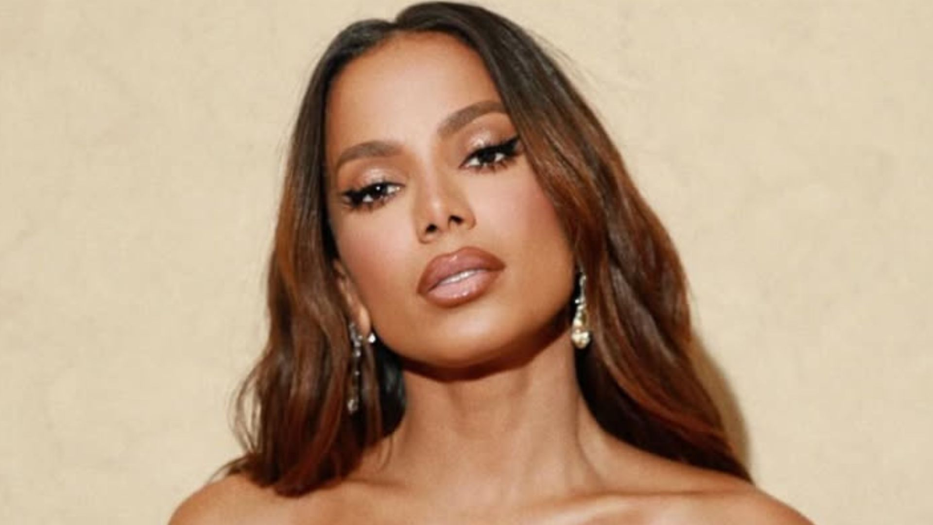 Infecção bacteriana: especialista explica doença que Anitta enfrenta