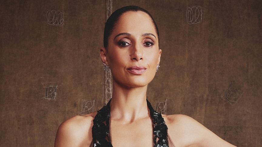 Camila Pitanga destaca a arte como ferramenta crítica: ‘Precisamos rir, senão, como é viver?’
