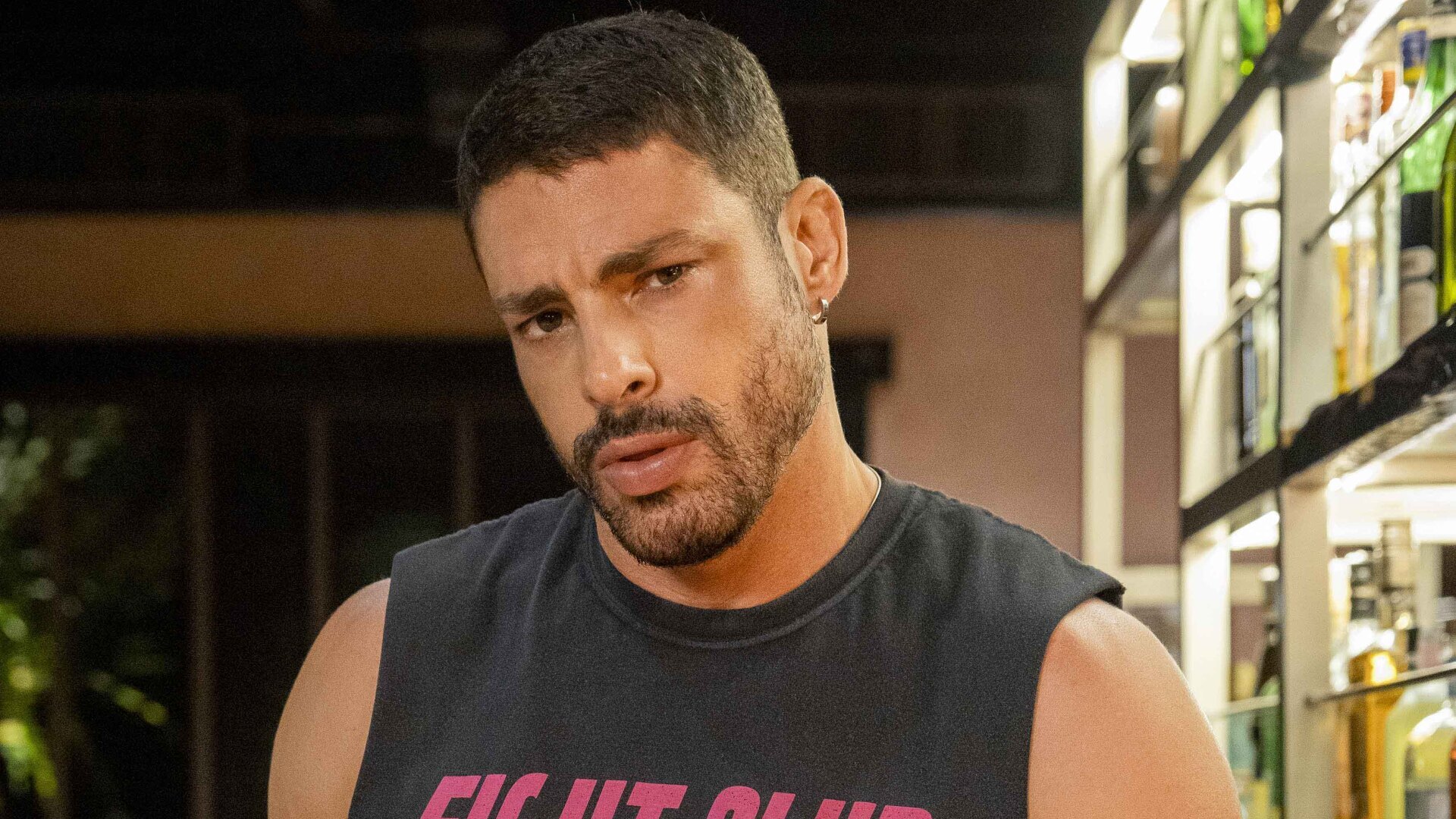 Vale Tudo: César vira amante de Odete Roitman e se vinga de Maria de Fátima