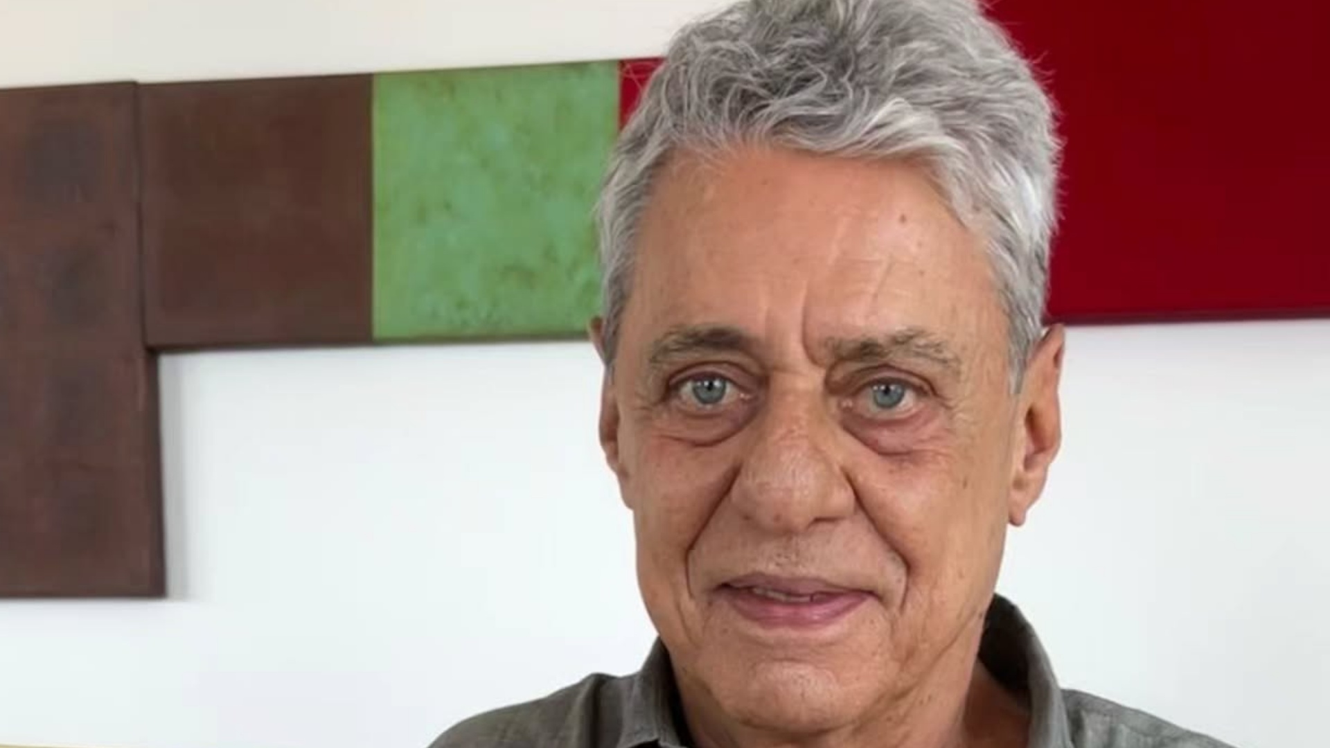 Neurocirurgião fala sobre recuperação de Chico Buarque após cirurgia cerebral