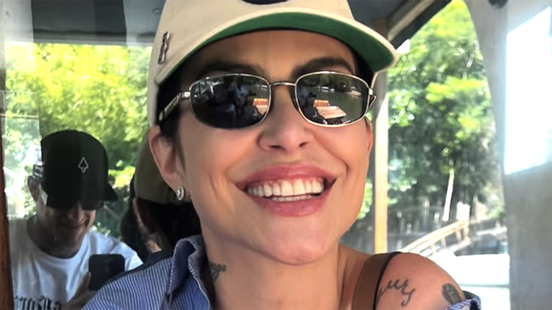 Cleo decide voltar a usar o sobrenome Pires após sonho inesperado