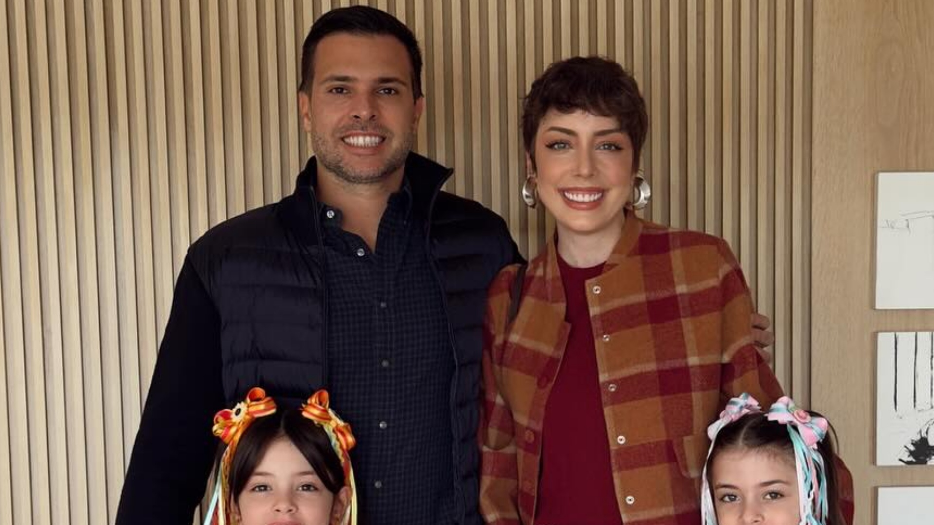 Fabiana Justus encanta ao mostrar os filhos com looks juninos: ‘Lindos’