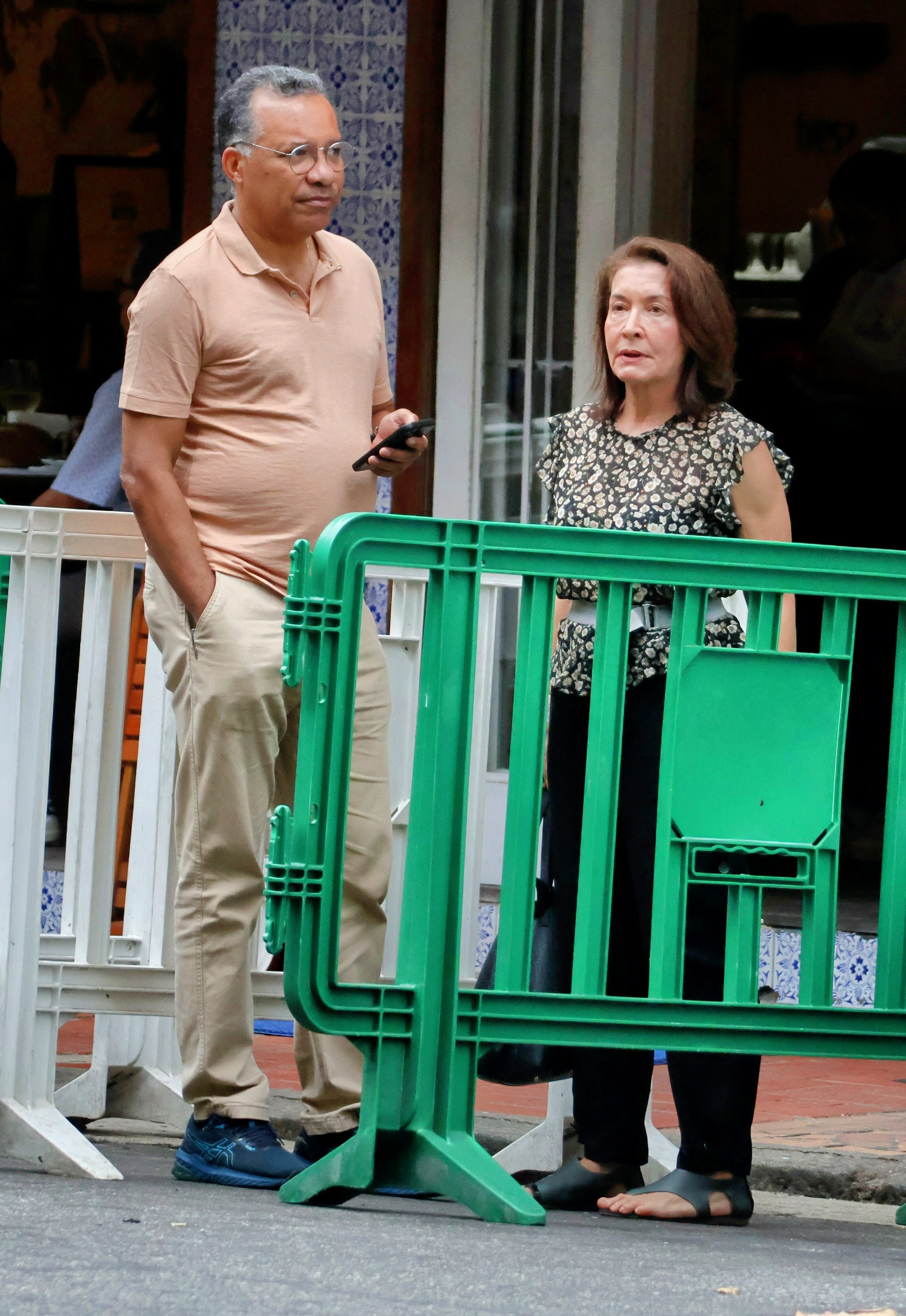 Heraldo Pereira curte passeio com a esposa - Foto: Dan Delmiro / AgNews