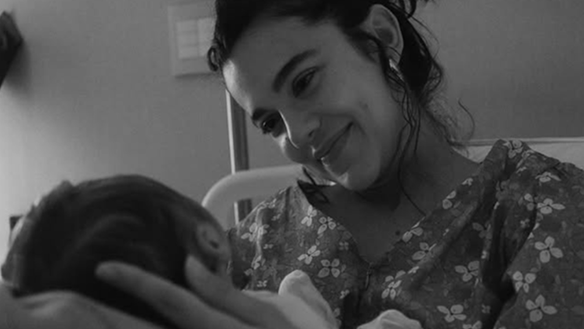 Mãe de primeira viagem, Manu Gavassi faz post sobre desafios para fazer o bebê dormir