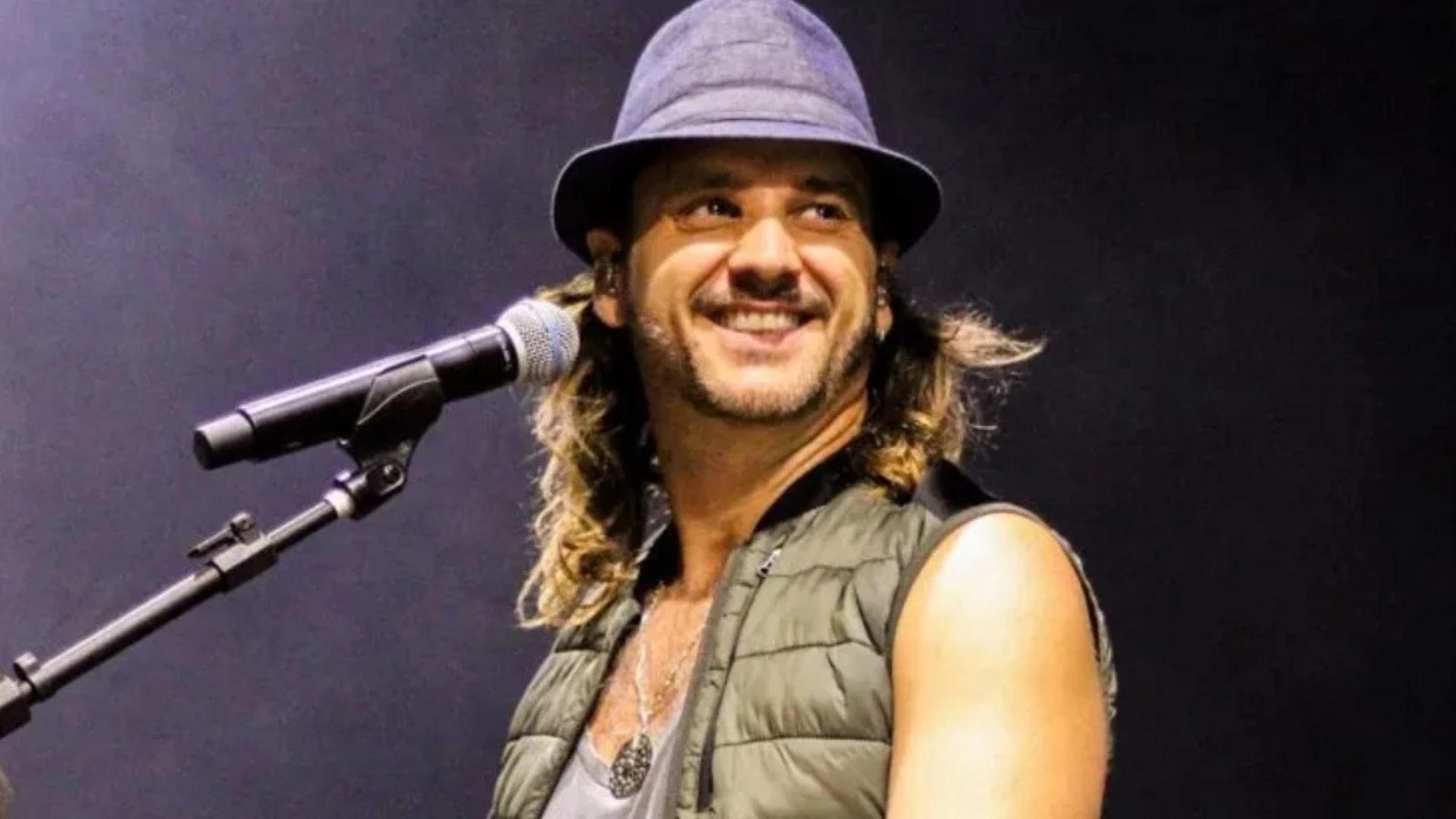 Pai de quatro, Tato, do Falamansa, comenta viral de música entre bebês: ‘Descobri tarde demais’