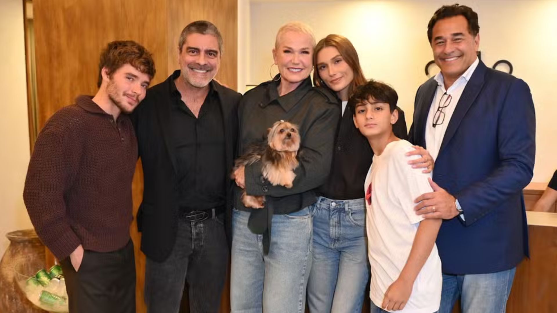 Xuxa e Luciano Szafir se reencontram em noite especial da filha