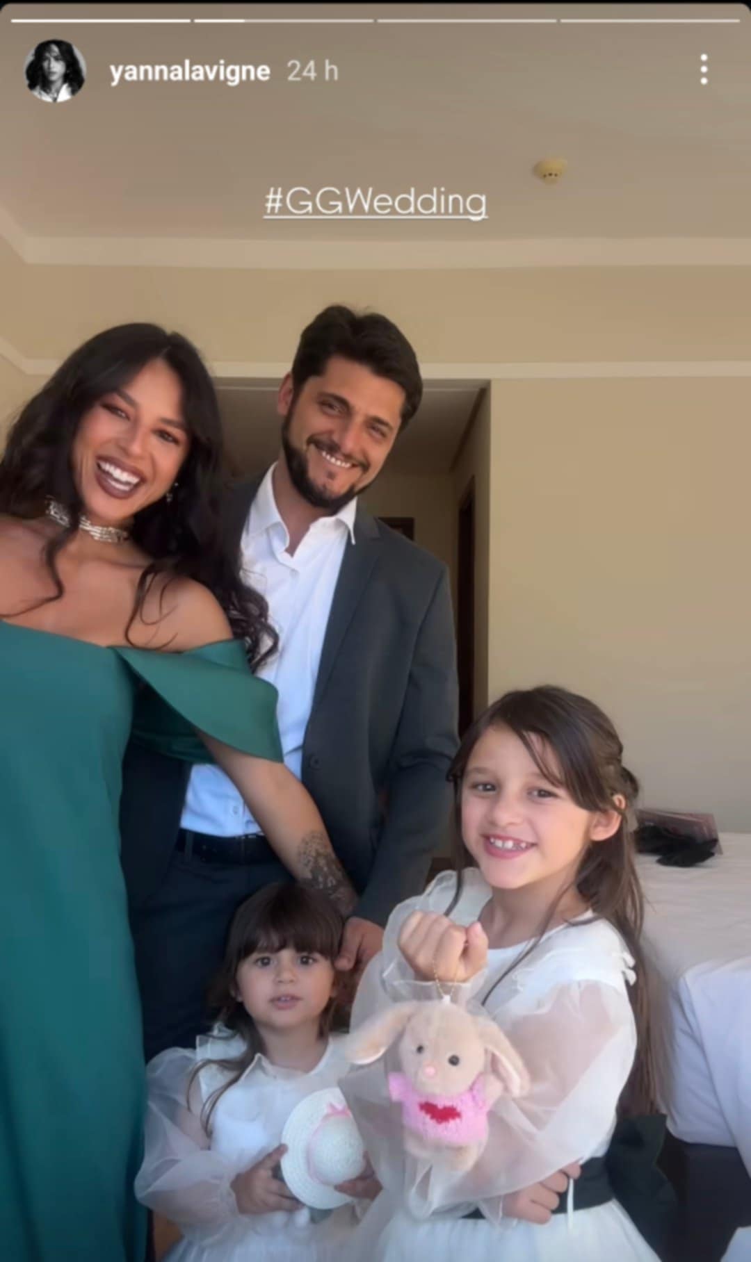 Yanna Lavigne filhas no casamento de Giovanna Lancellotti