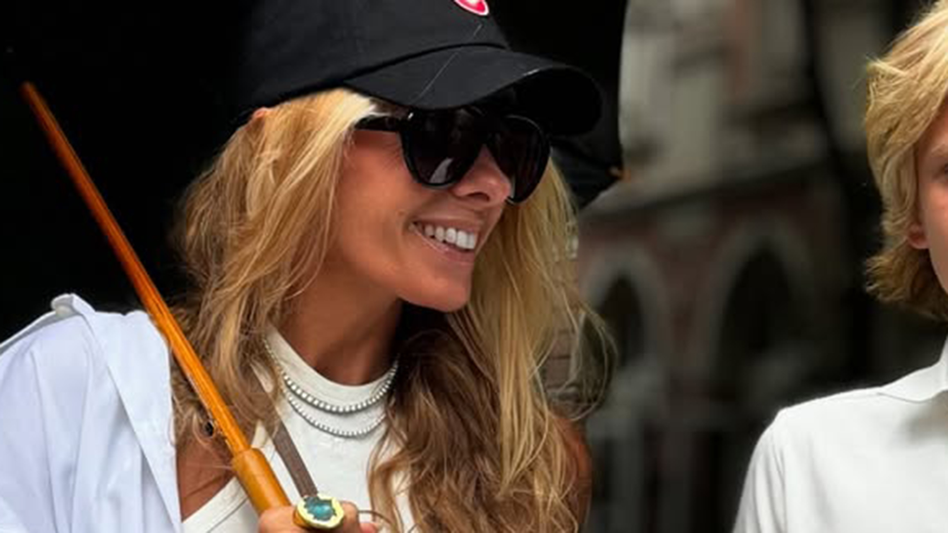 Ele cresceu! Filho de Adriane Galisteu surge mais alto do que a mãe