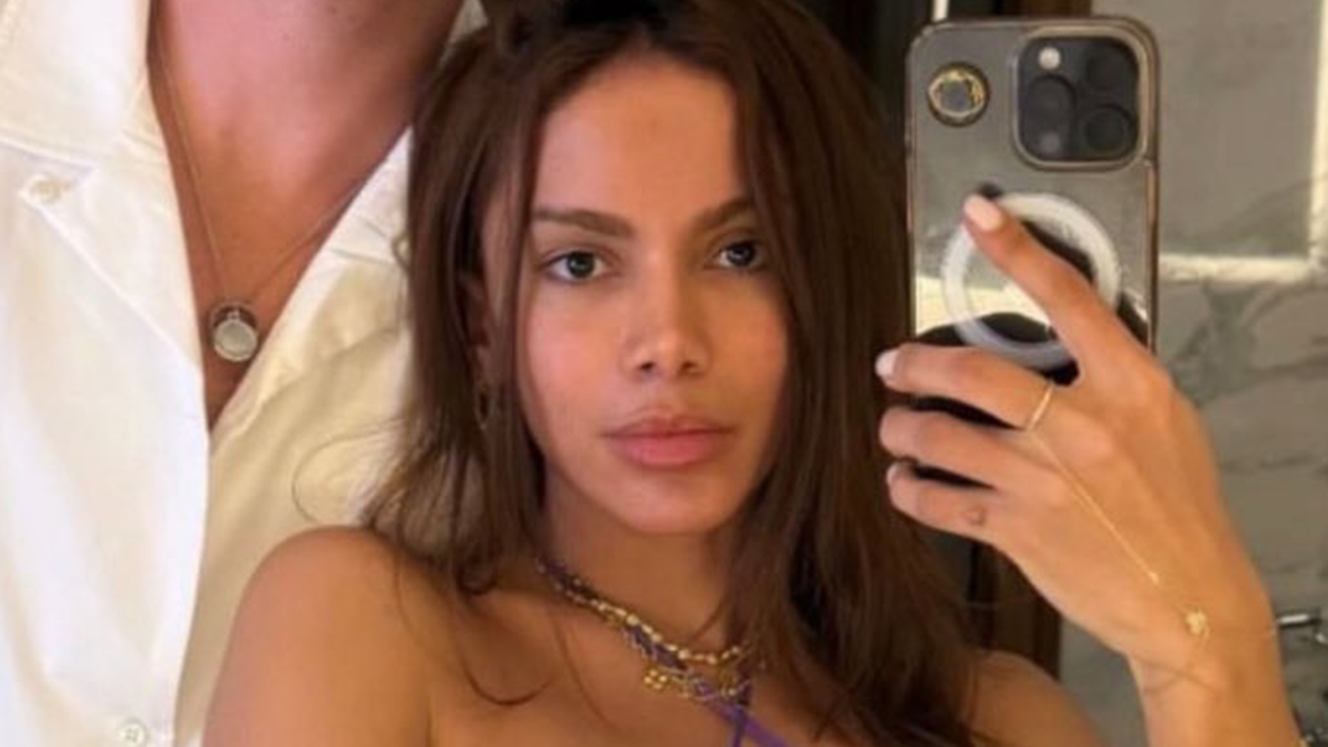 Anitta faz rara aparição com seu namorado, Ian Bortolanza