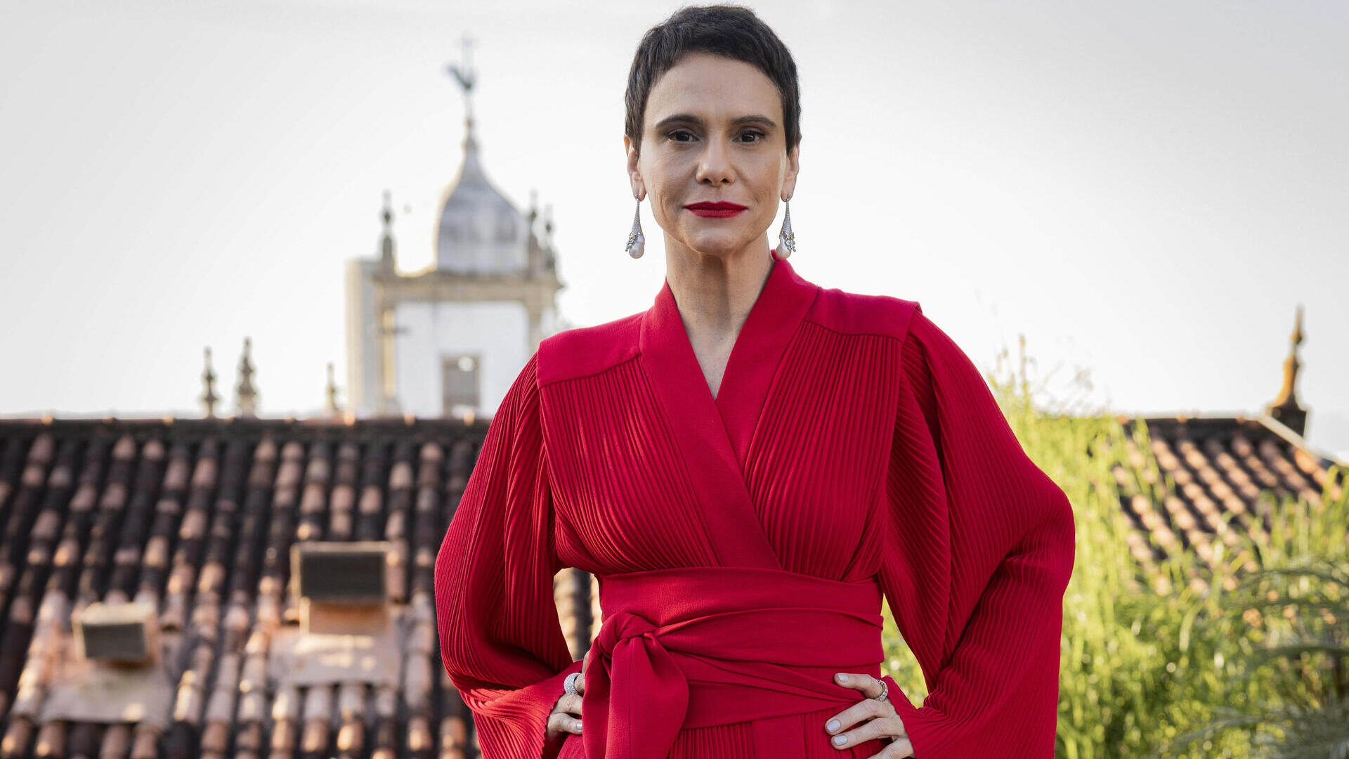 Vale Tudo: Celina trai Raquel e entrega Paladar nas mãos de Odete