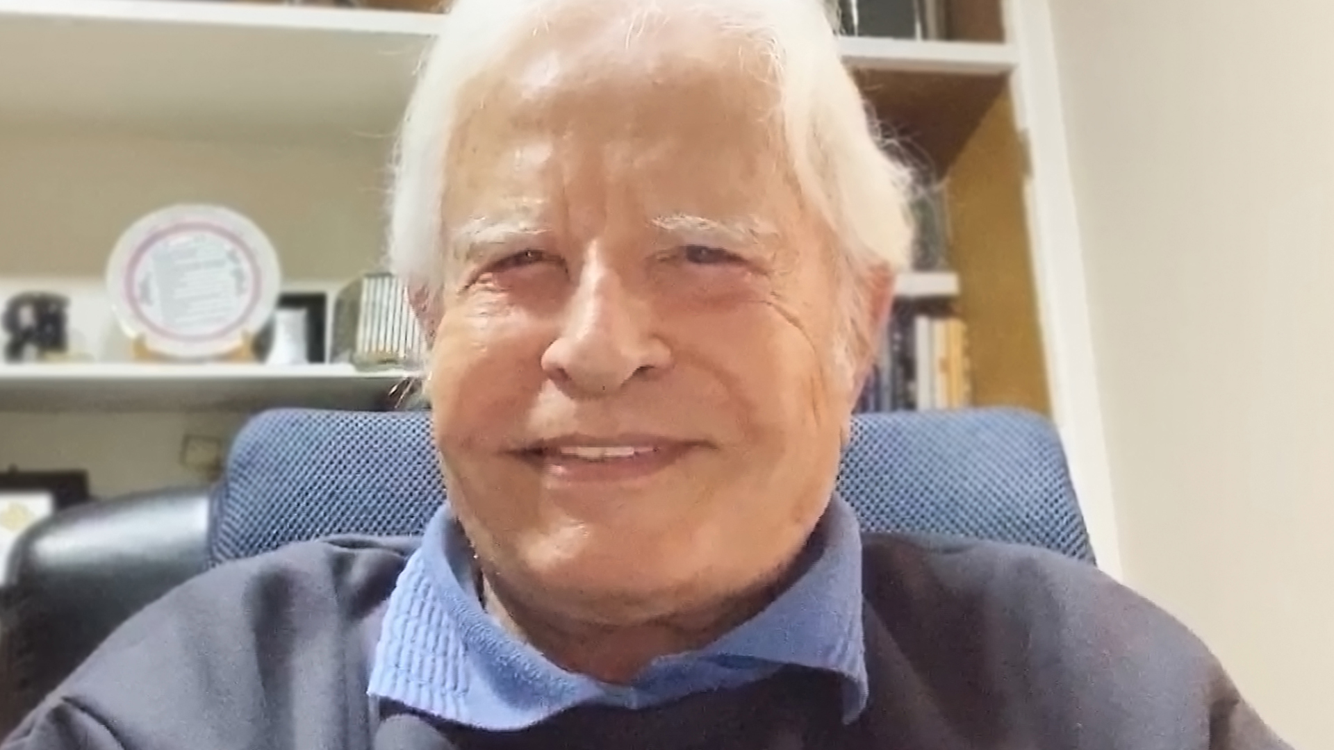 Filho de Cid Moreira descobre tumor no crânio e desabafa: ‘Muito stress’