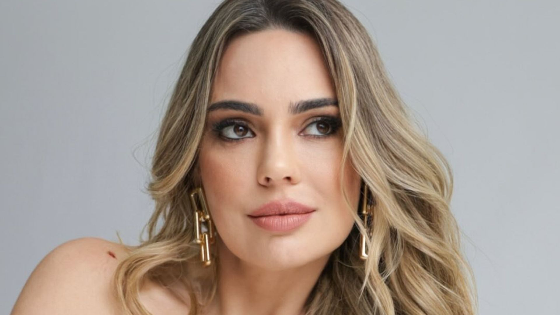 Dermatologista detalha tratamento que conquistou Rachel Sheherazade: ‘Resultados duradouros’