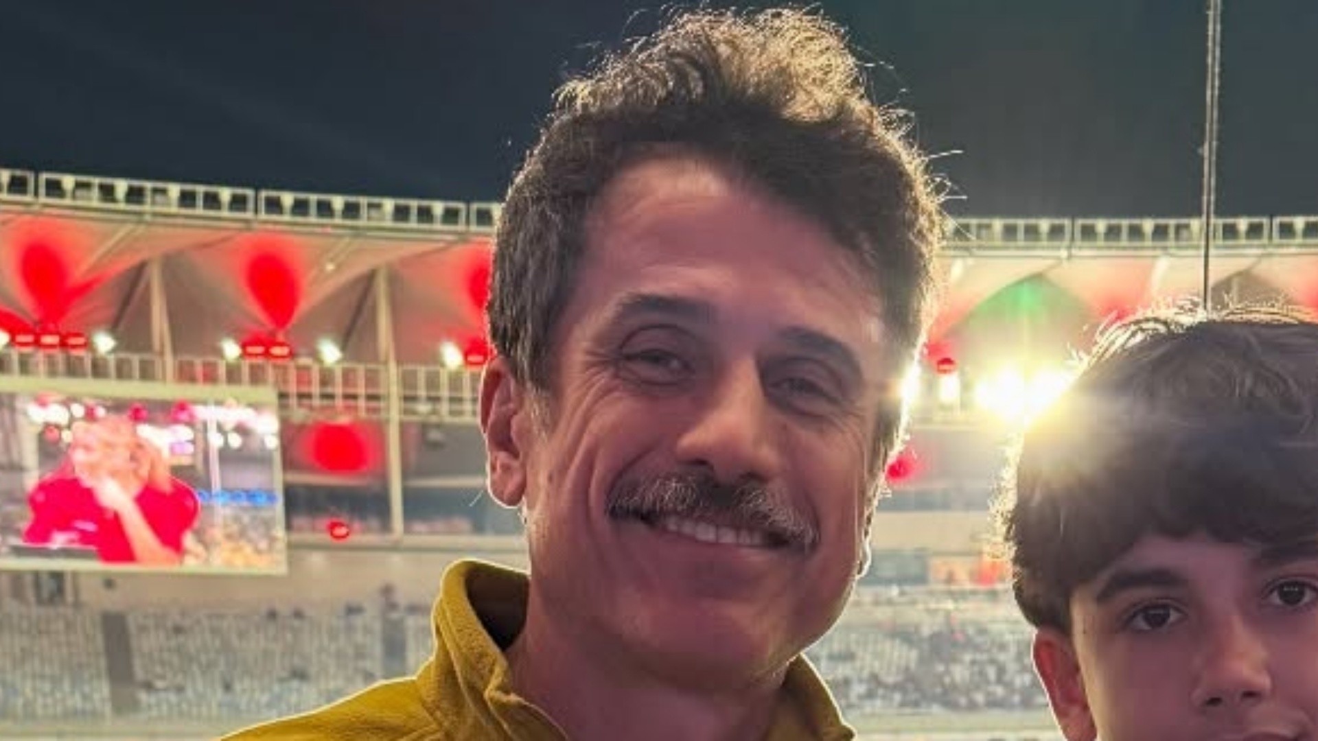 Eriberto Leão chama atenção ao postar foto rara com os filhos: ‘Família linda’