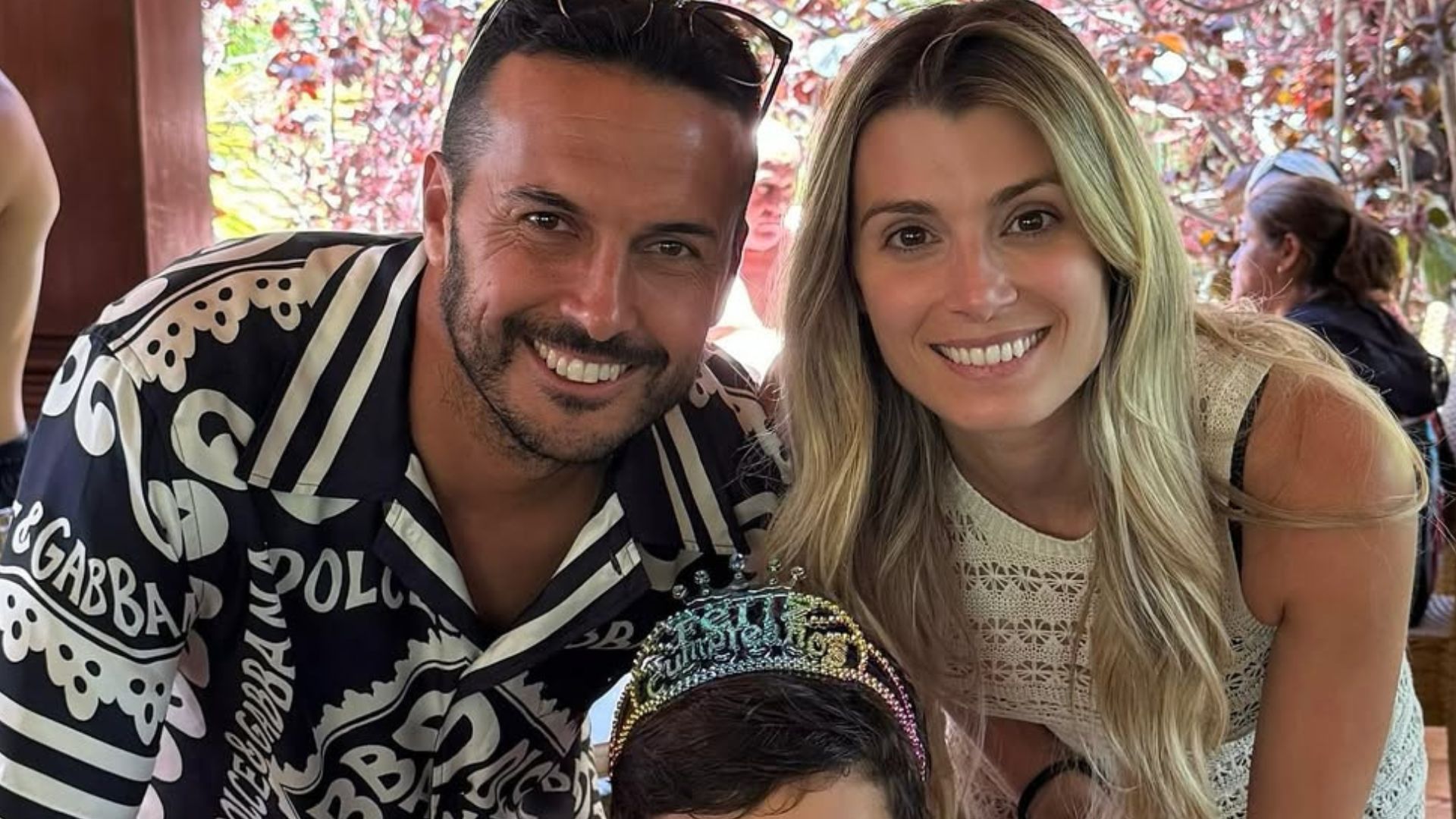 Filho de Pedro Rodríguez é atacado por usar vestido e psicóloga analisa: ‘Como uma vacina’