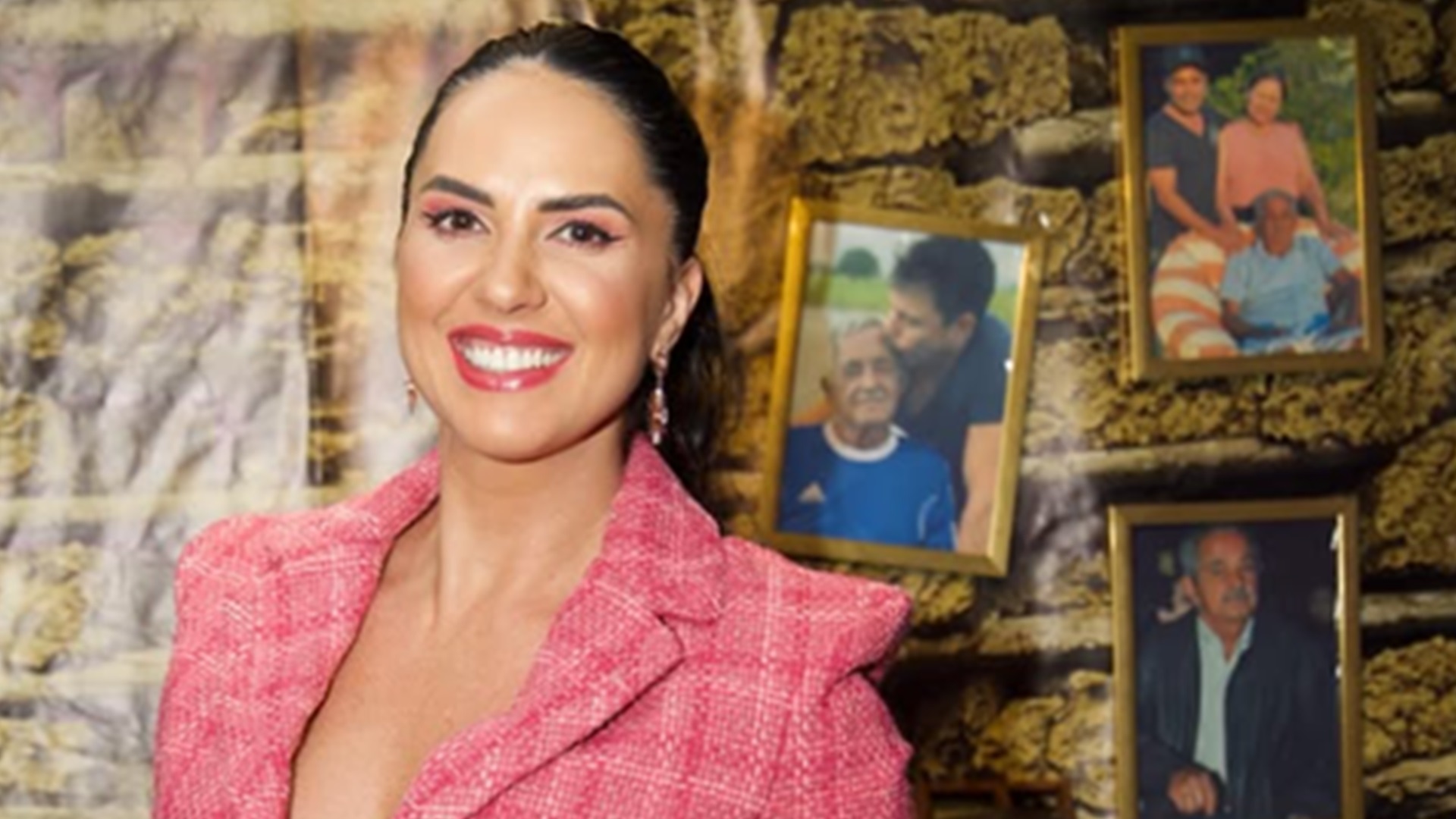 Graciele Lacerda compara o antes e depois do corpo após perder peso