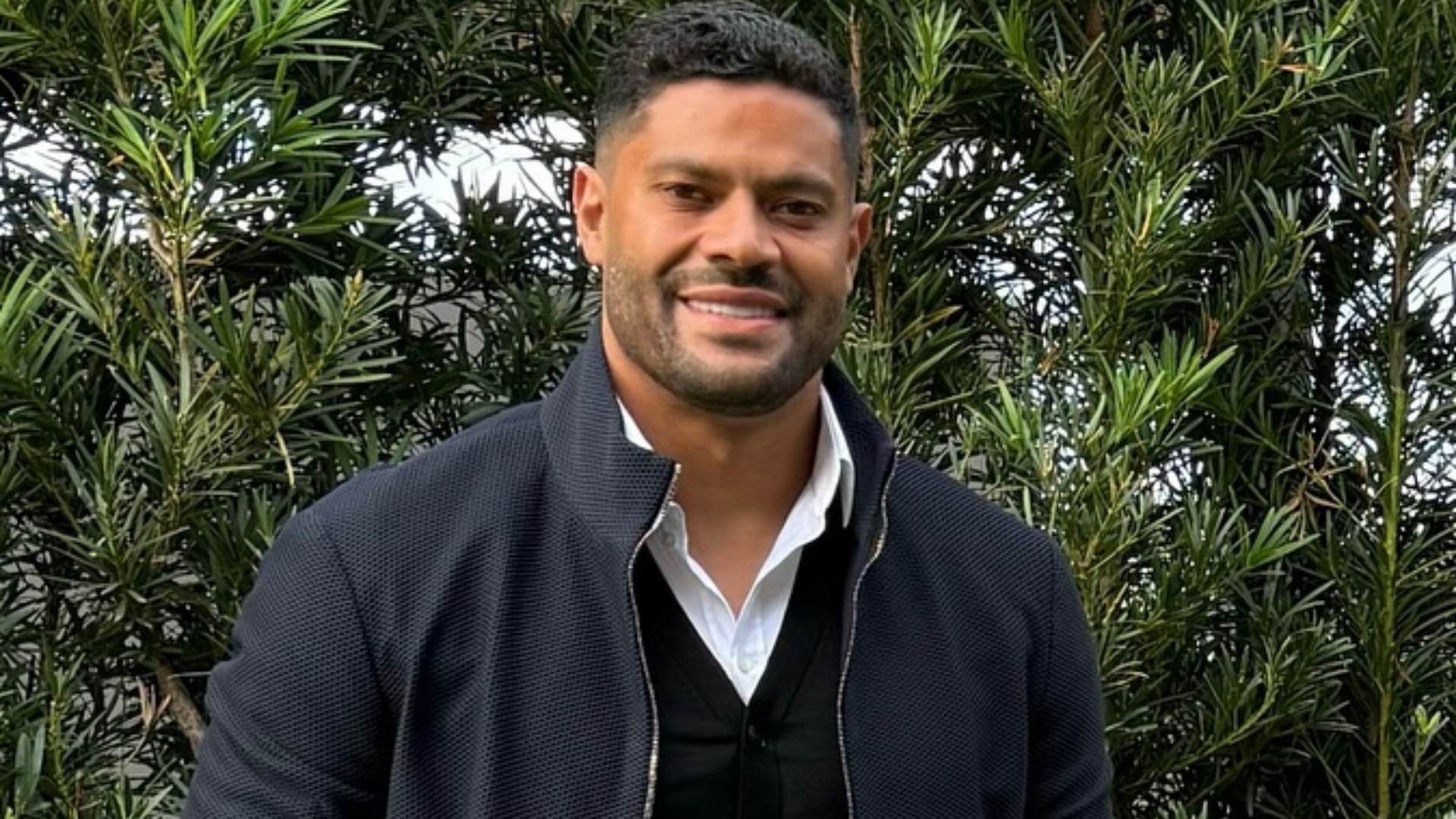 Filhas de Hulk Paraíba esbanjam estilo durante passeio em família