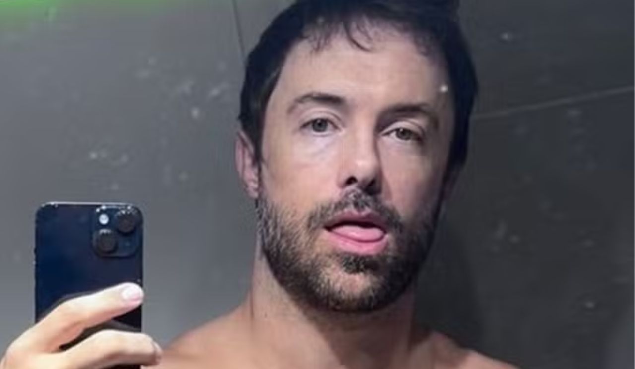 Kayky Brito exibe tanquinho e revela segredo simples para boa forma