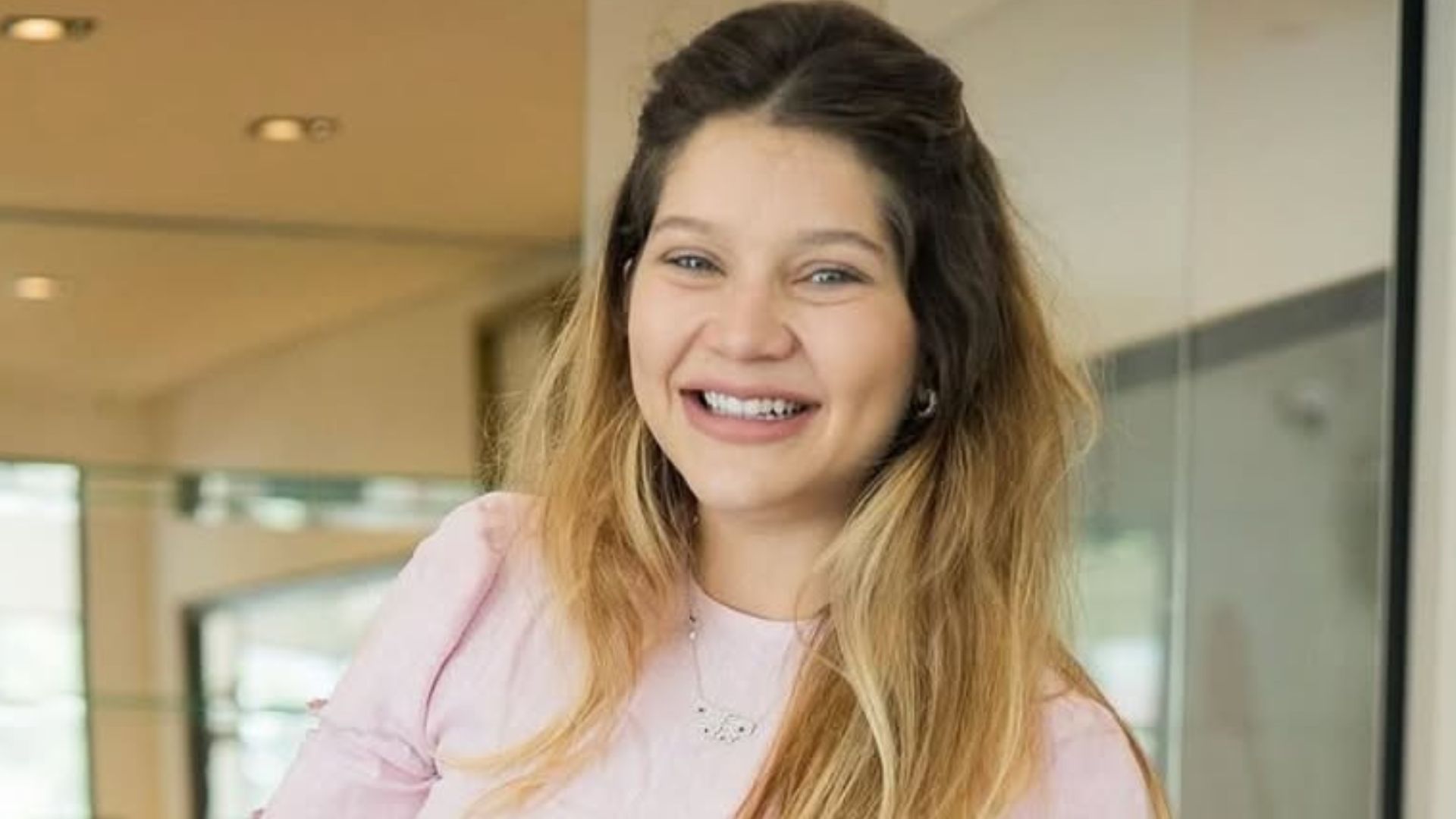 Filha do cantor Leandro abre o jogo sobre perda de peso após segunda gestação