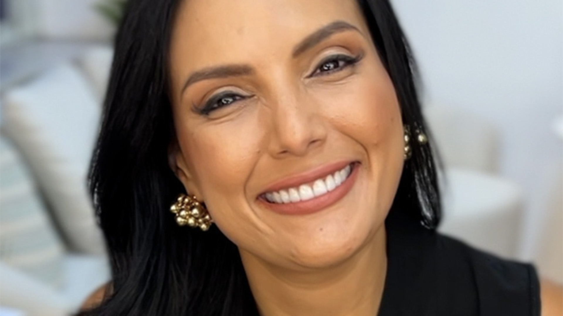 Márcia Dantas desabafa sobre demissão do SBT: ‘Eu não sirvo mais?’
