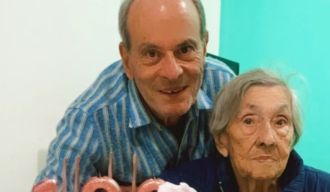 Ney Matogrosso fala sobre a mãe de 103 anos: ‘Tem dias que não me reconhece’