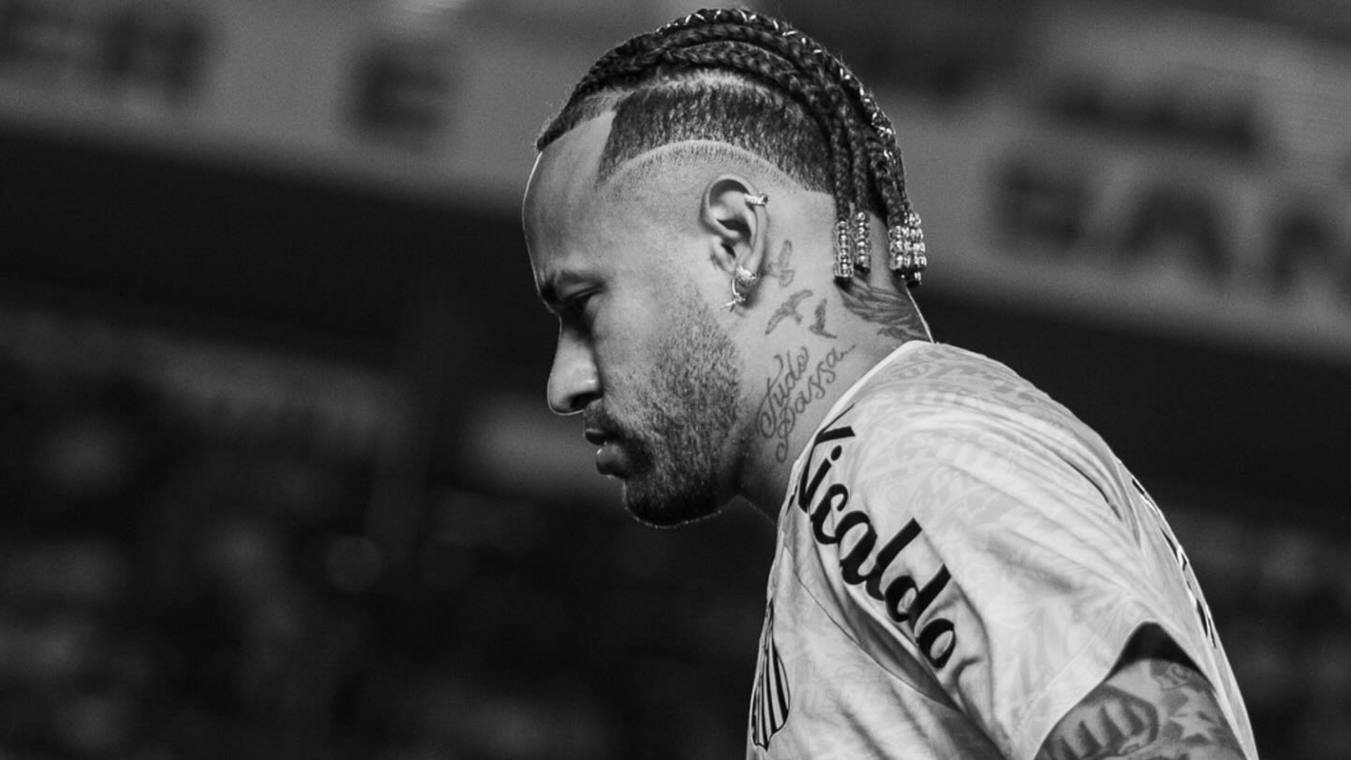 Neymar se pronuncia sobre discussão com torcedor: ‘Ofendido de forma injusta’