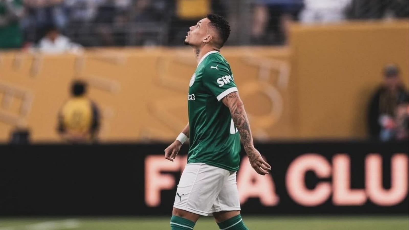 Médico analisa diagnóstico de fissura óssea por estresse de jogador de futebol: ‘Raro’
