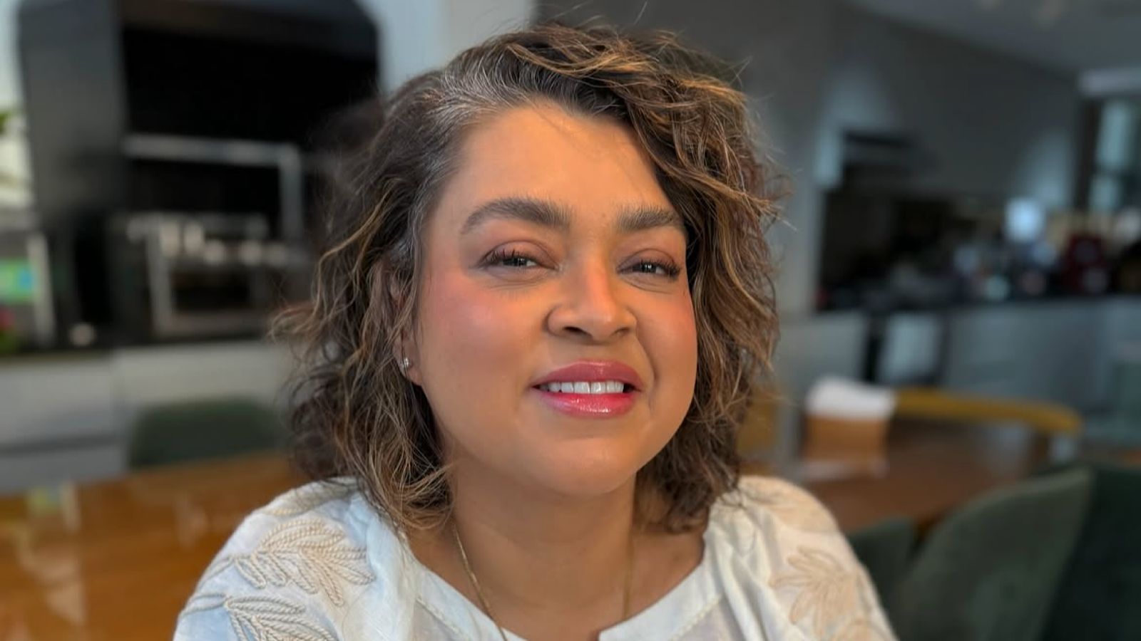 Preta Gil enfrentou a menopausa durante tratamento e médica explica: ‘Uma carga muito grande’
