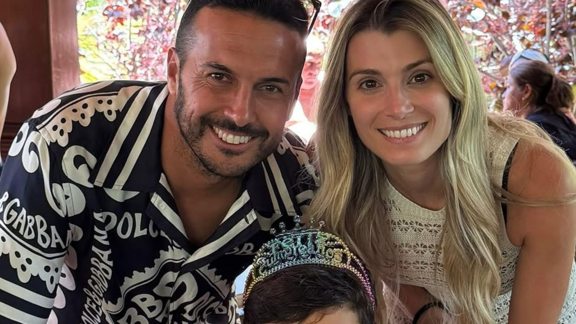 Psicóloga sobre filho de jogador de vestido em festa: ‘A criança precisa ser livre desses preconceitos’
