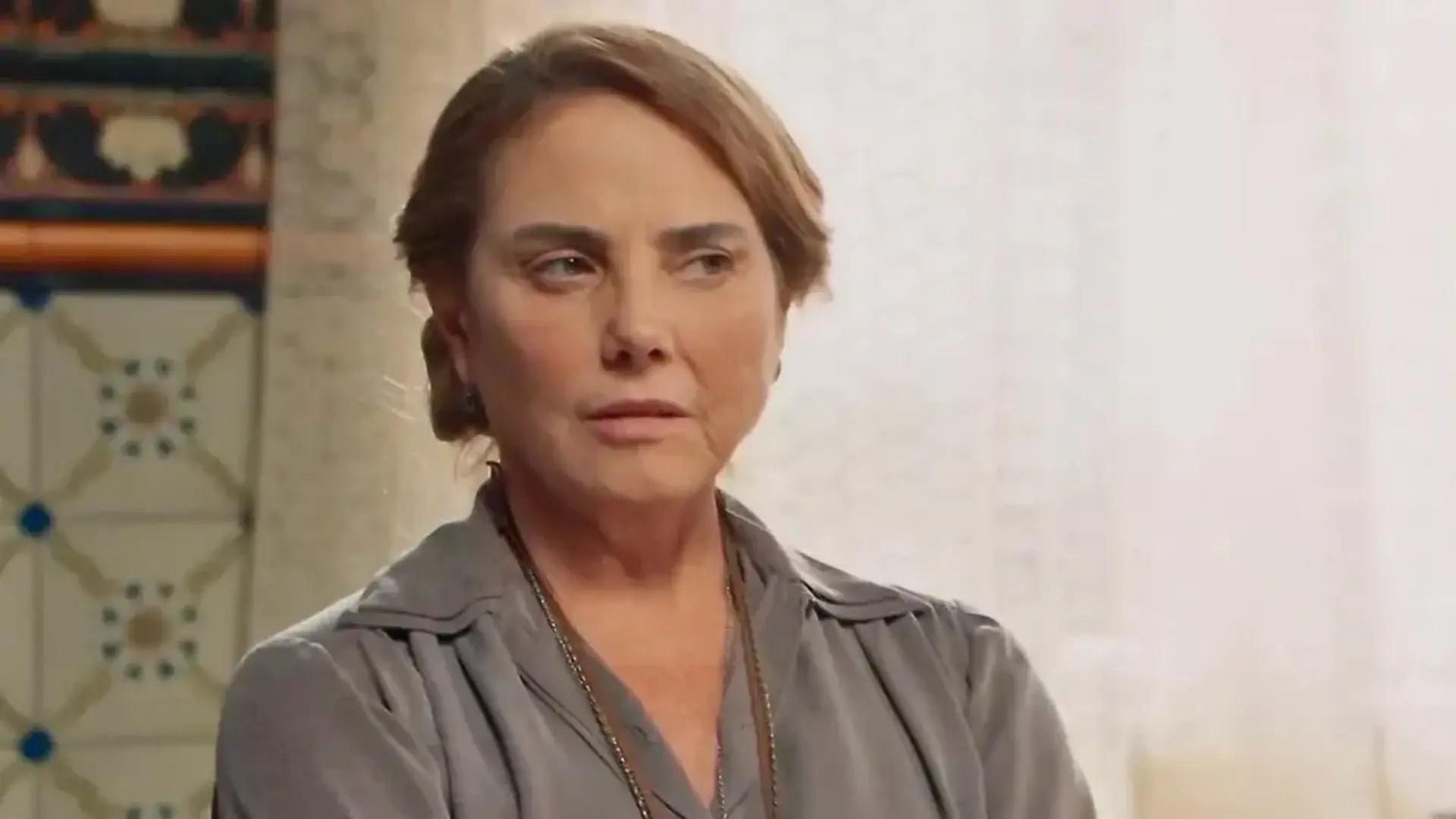 Êta Mundo Melhor!: Zulma trama seduzir Candinho para aplicar golpe do baú