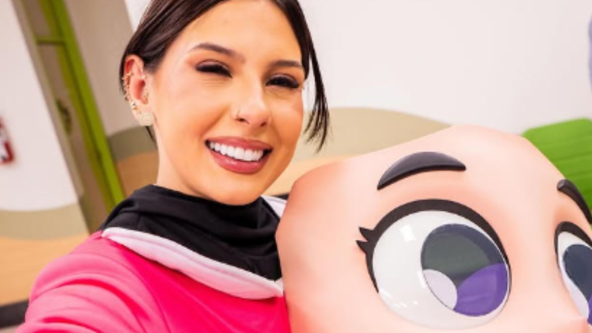 Ana Castela inaugura brinquedoteca no Hospital de Amor em Barretos