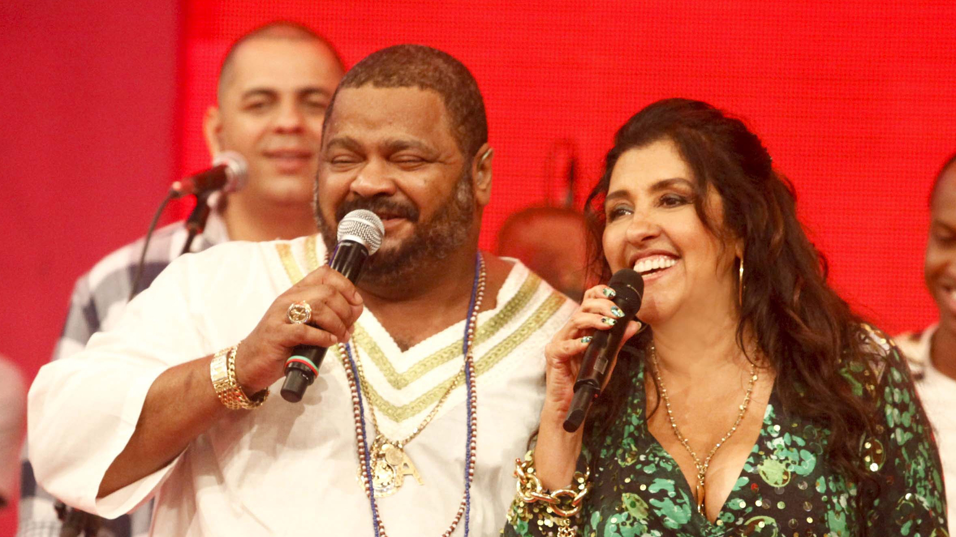 Regina Casé lamenta a morte de Arlindo Cruz e relembra o trabalho juntos no ‘Esquenta’