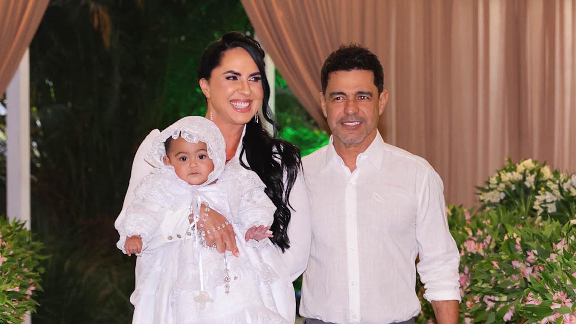 Filha de Zezé Di Camargo foi batizada com água do Rio Jordão