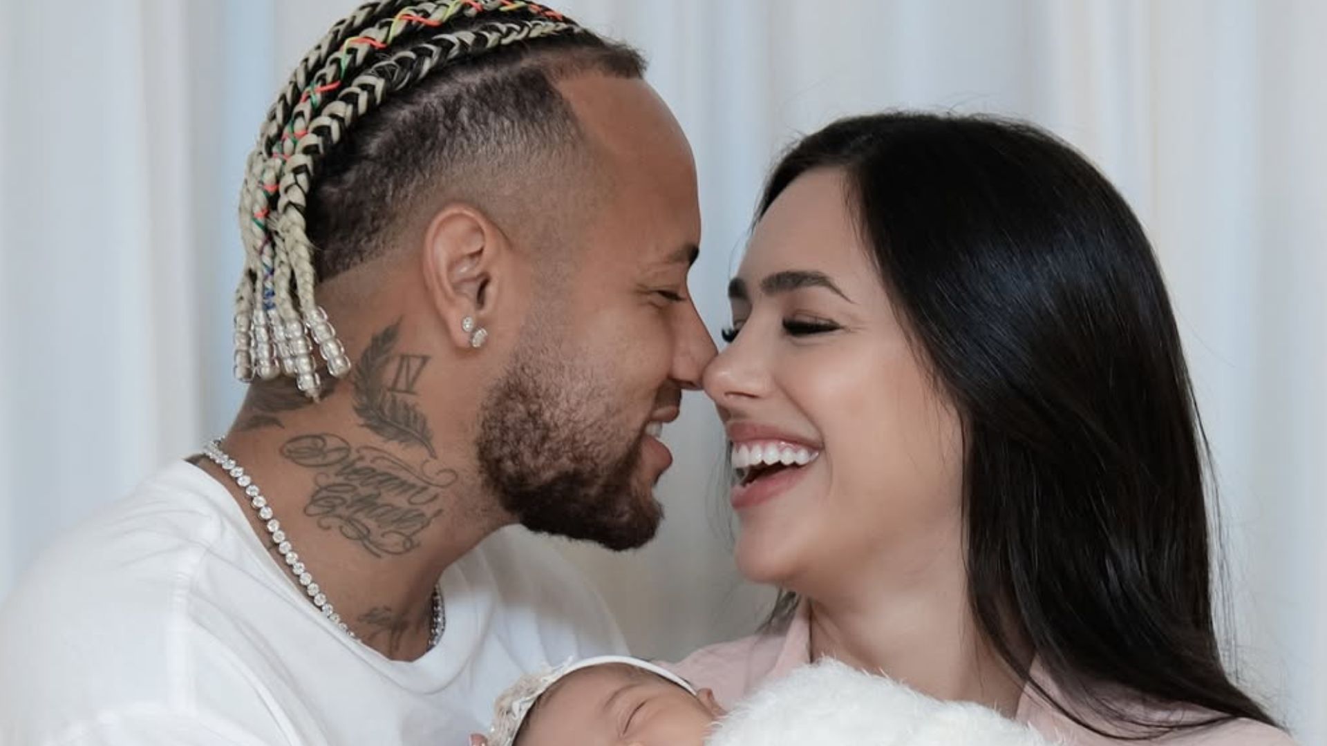 Neymar e Bruna Biancardi adotam seleção rigorosa para babás das filhas