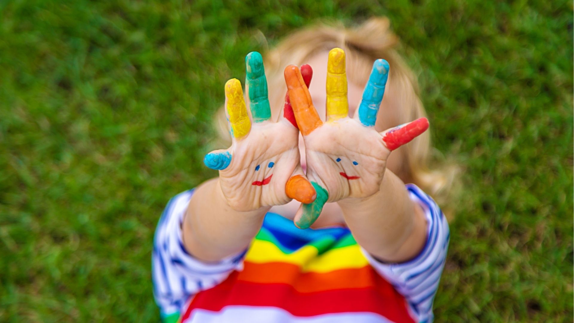 5 atividades para fazer em casa com os filhos e comemorar o Dia Nacional das Artes