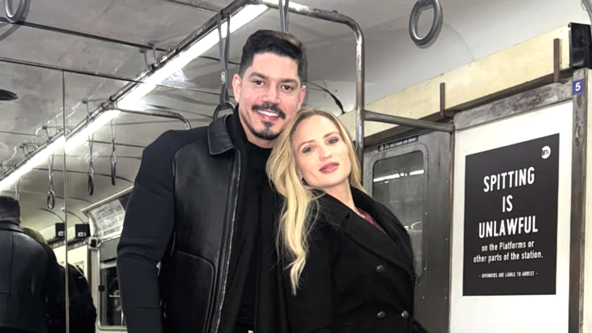 Cantor sertanejo se pronuncia após a esposa ser alvo de operação da Polícia Federal