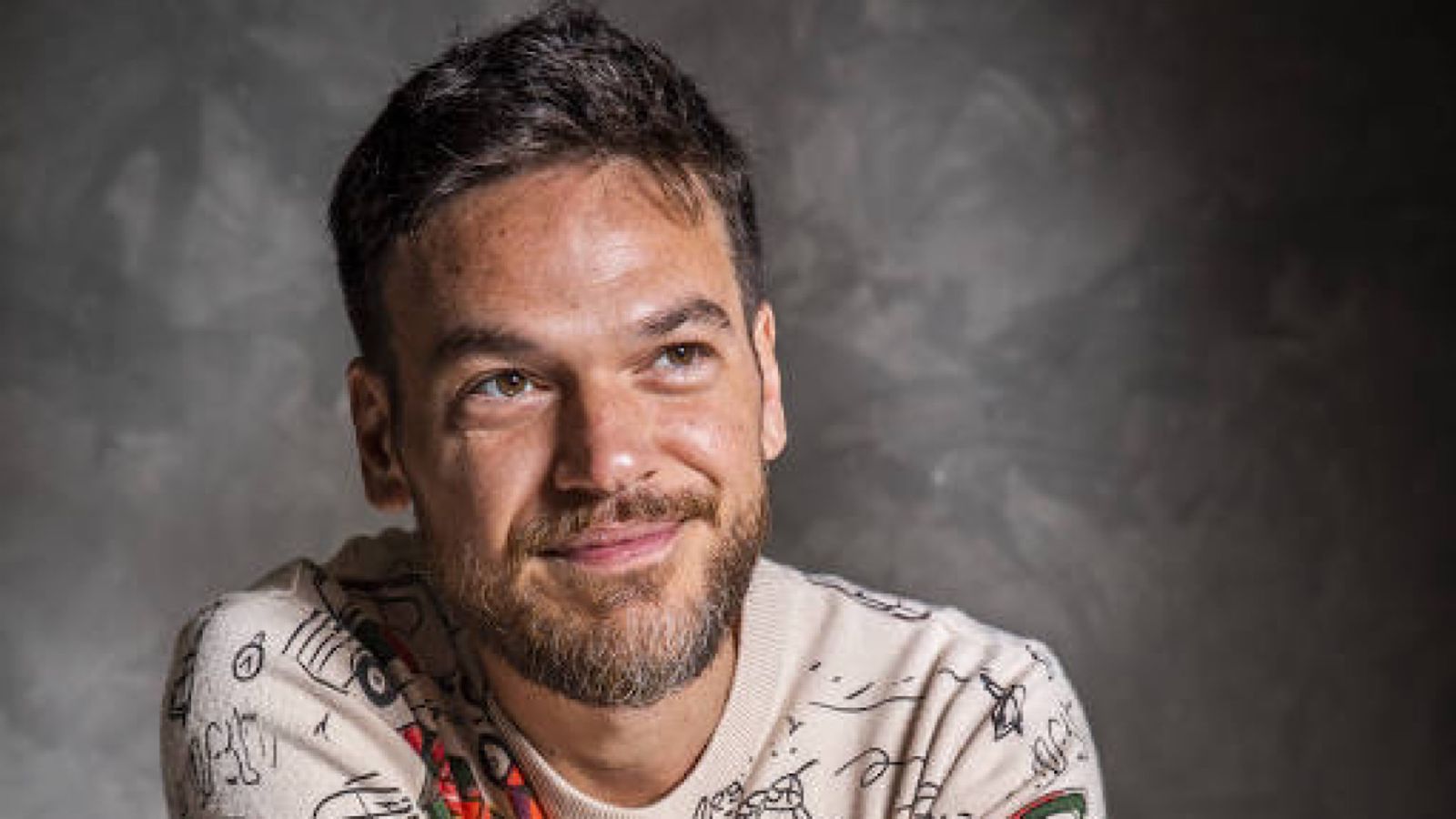 Emilio Dantas confessa ao falar de paternidade: ‘Acho que nasci para isso’