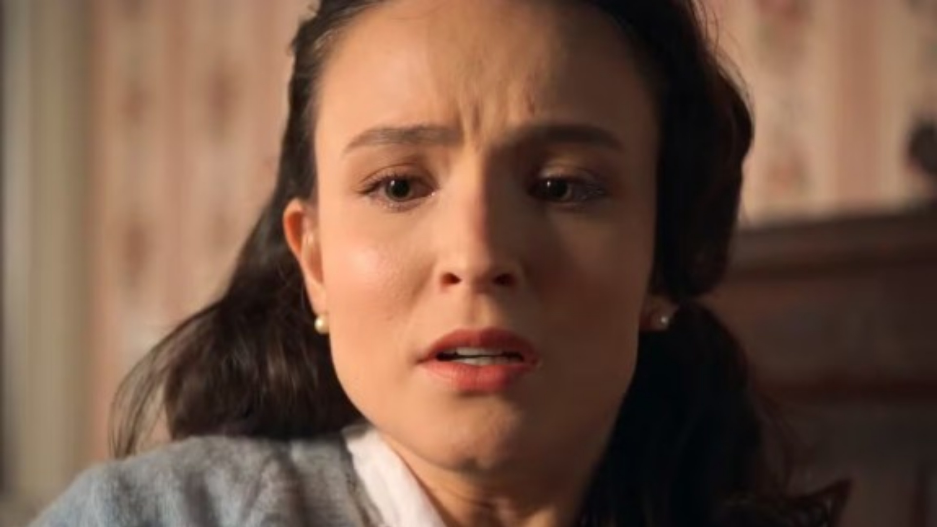 Êta Mundo Melhor!: Estela guarda segredo devastador e teme perder Celso