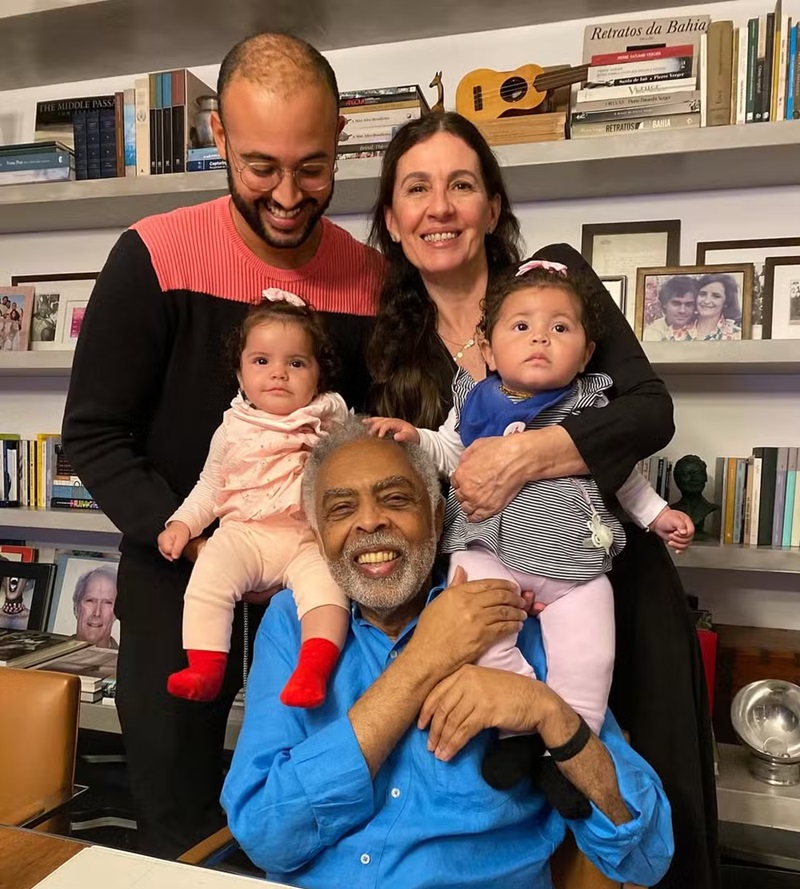 Jos&eacute; Gil &eacute; o filho ca&ccedil;ula de Gilberto Gil e Flora Gil &mdash; Foto: Reprodu&ccedil;&atilde;o/Instagram