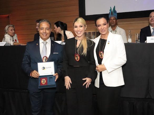 Jo&atilde;o Pestana Dias, Ally Almeida e Janine Rangel - Foto: Divulga&ccedil;&atilde;o