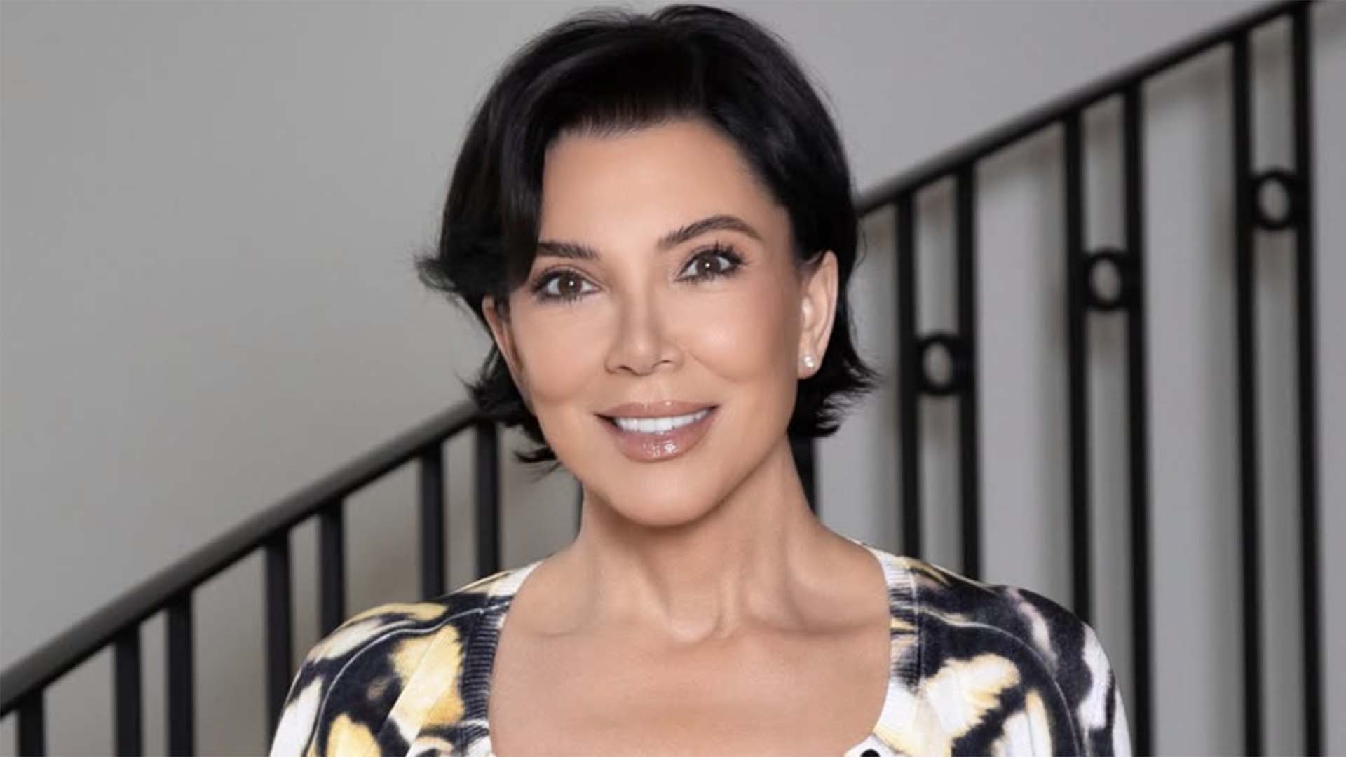 Detalhe em foto do pé de Kris Jenner choca os internautas