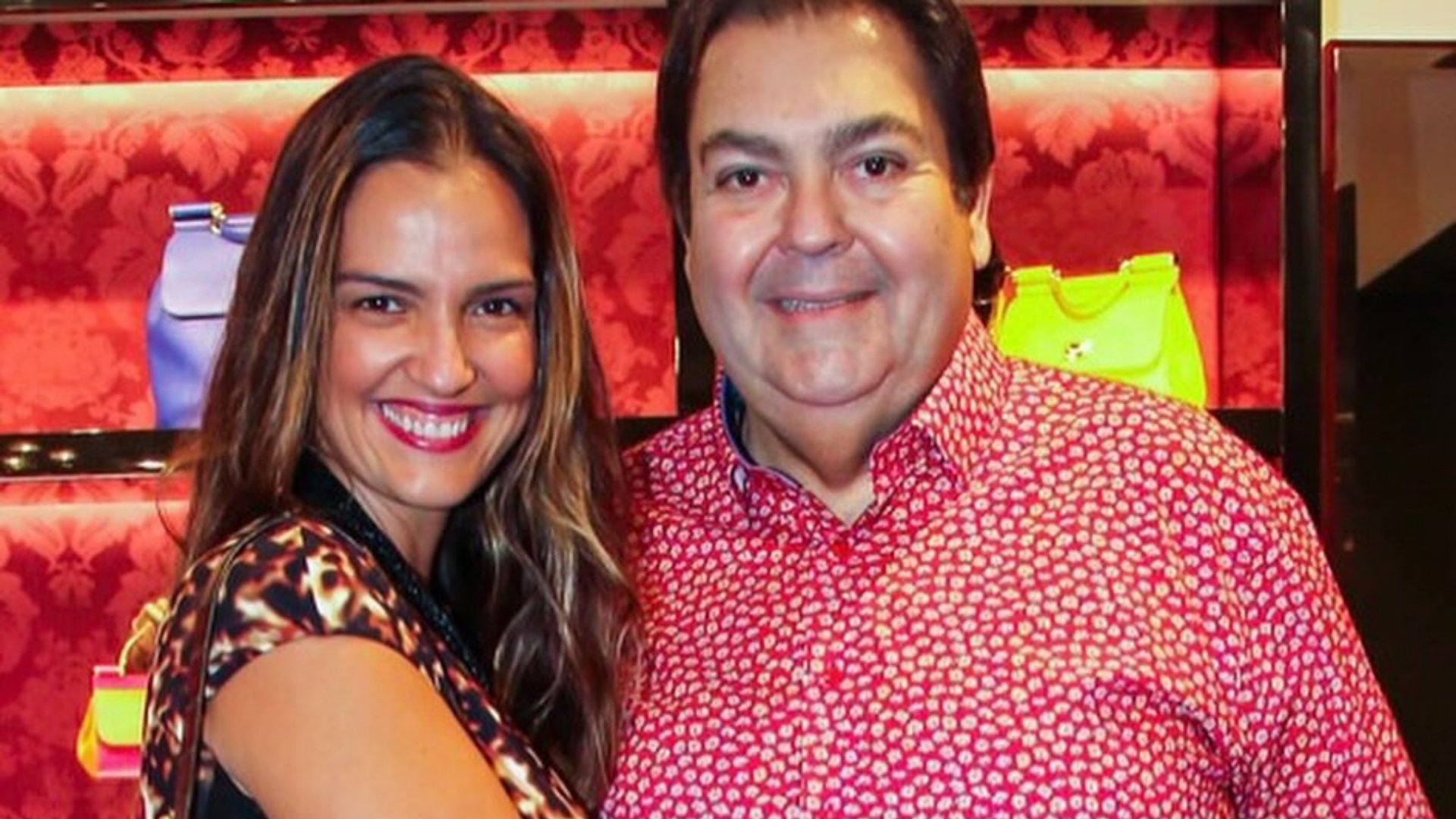 Esposa de Faustão atualiza quadro de saúde do apresentador e agradece apoio