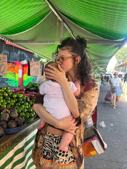 Manu Gavassi com a filha - Foto: Reprodução/Instagram