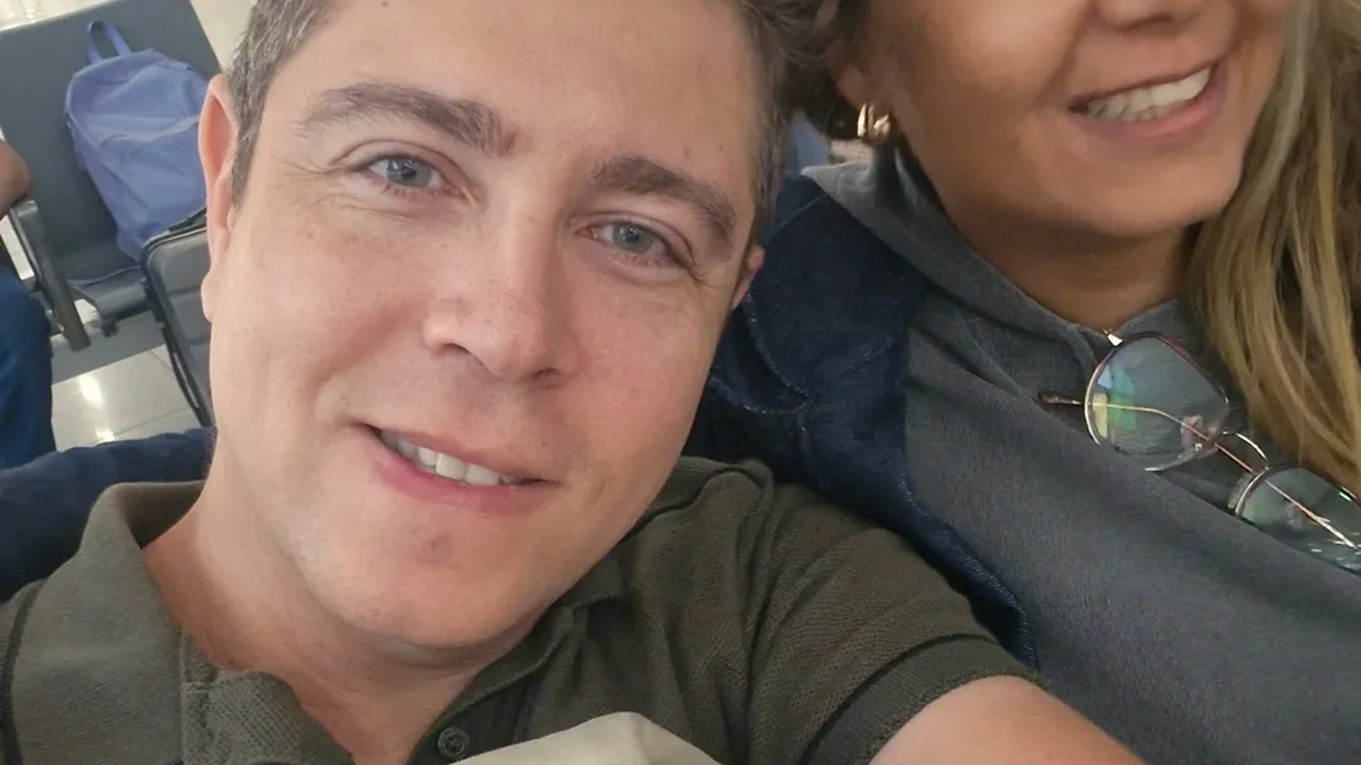 Apresentador da Record anuncia a morte da noiva antes do casamento