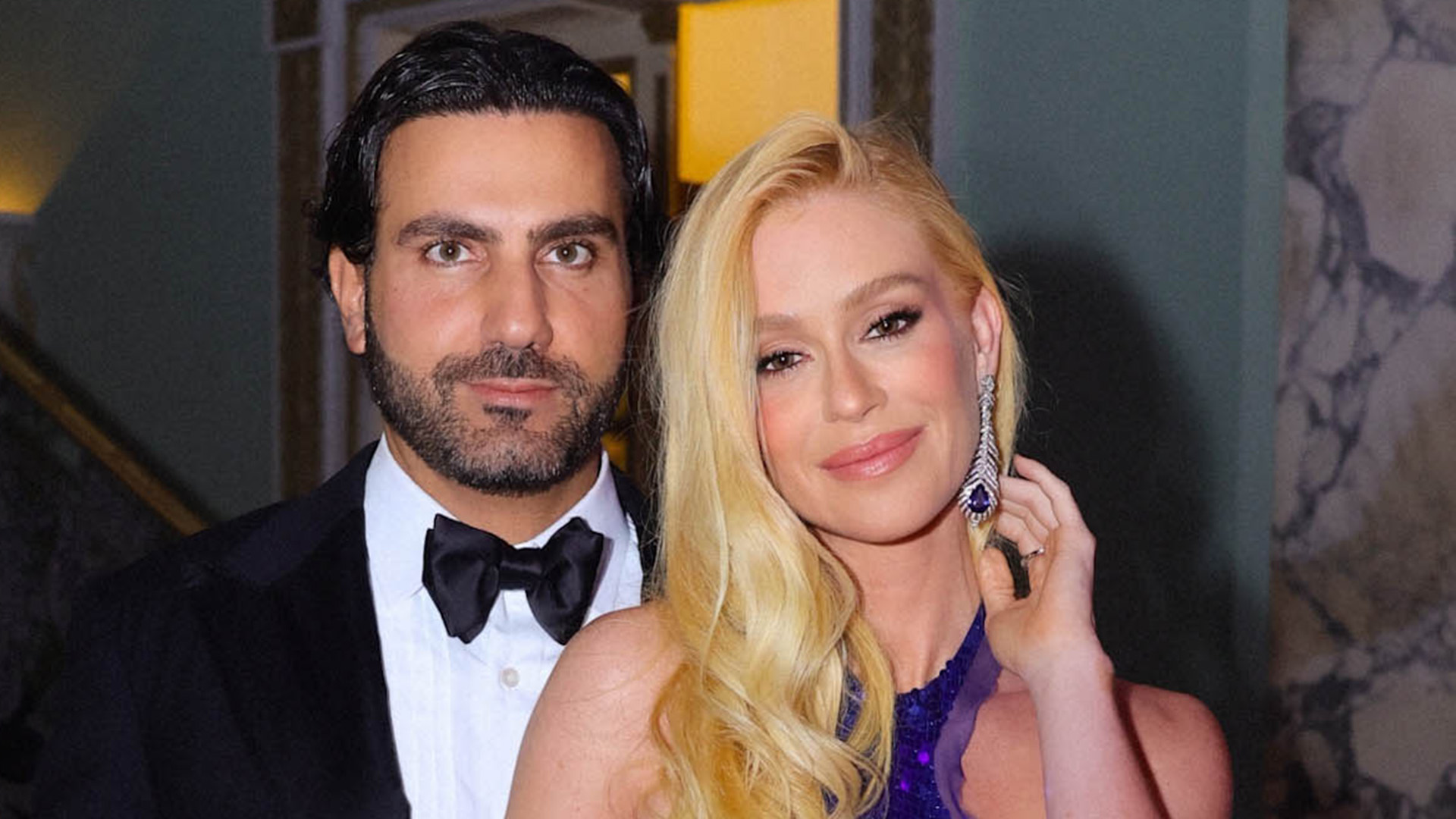 Marina Ruy Barbosa reaparece com o noivo após negar boatos