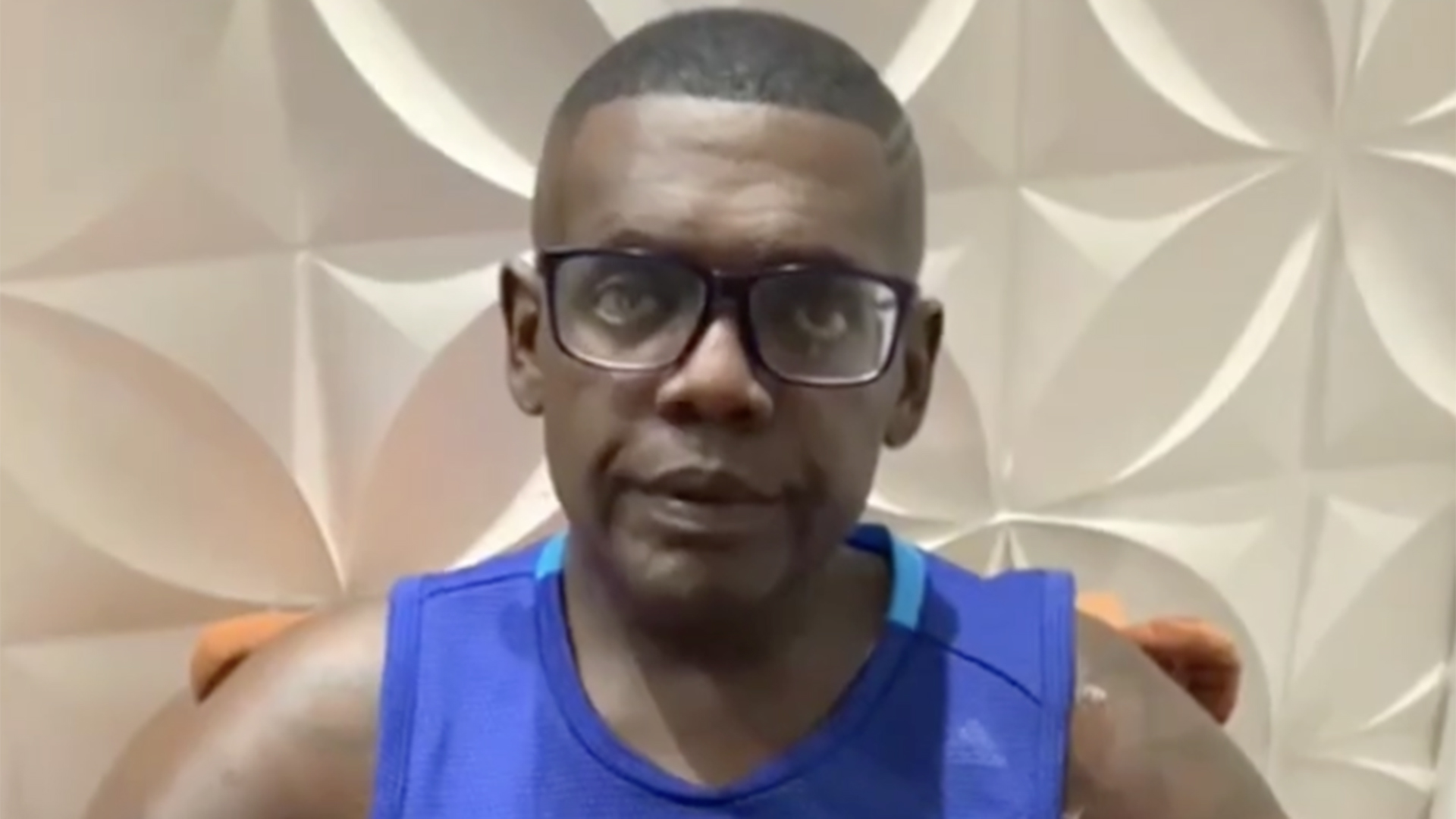 Viúva de MC Marcinho vai ao túmulo dele pela primeira vez: ‘Não pude me despedir’