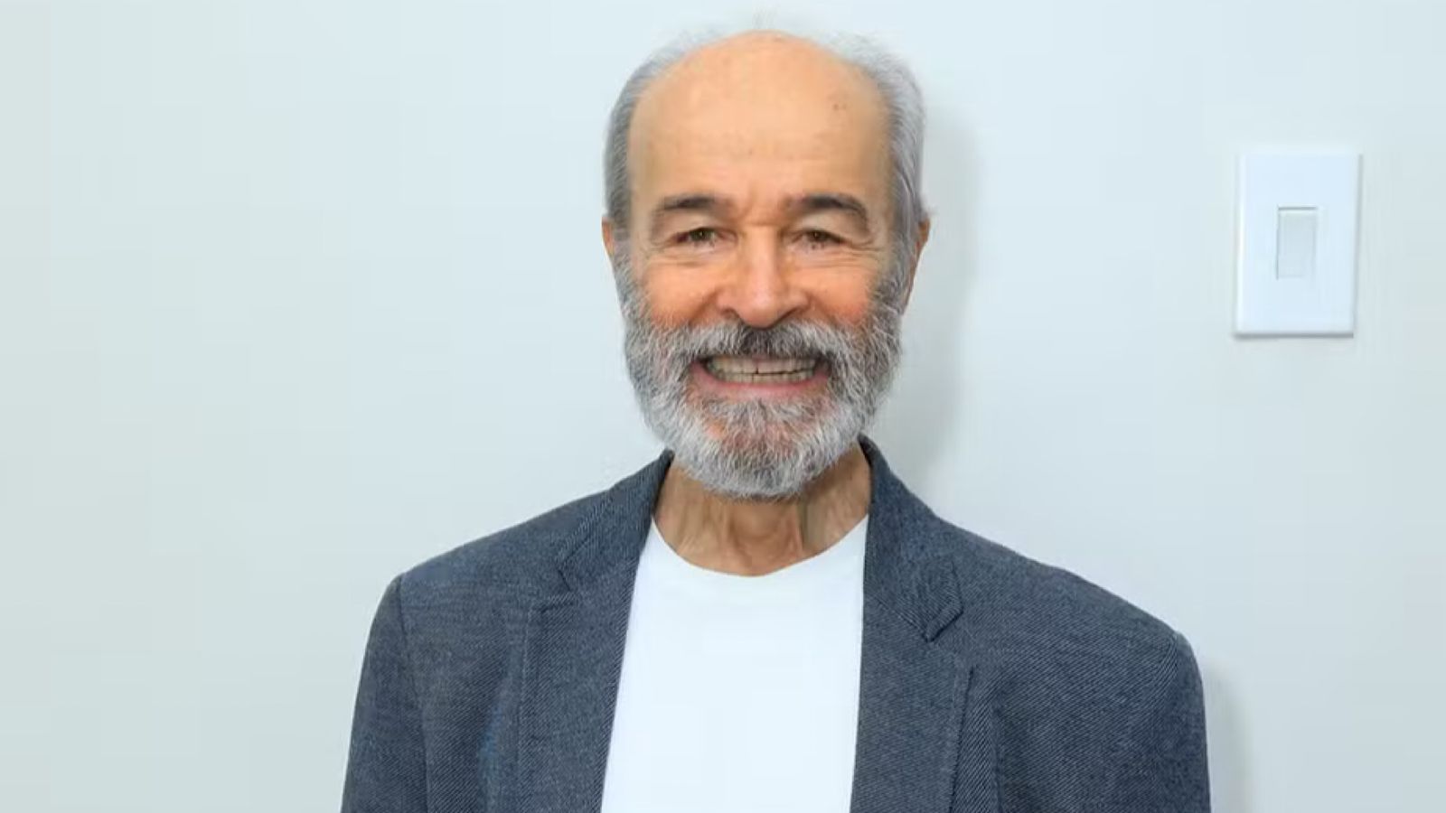 Médico alerta câncer enfrentado por Osmar Prado: ‘Sintomas podem ser confundidos’