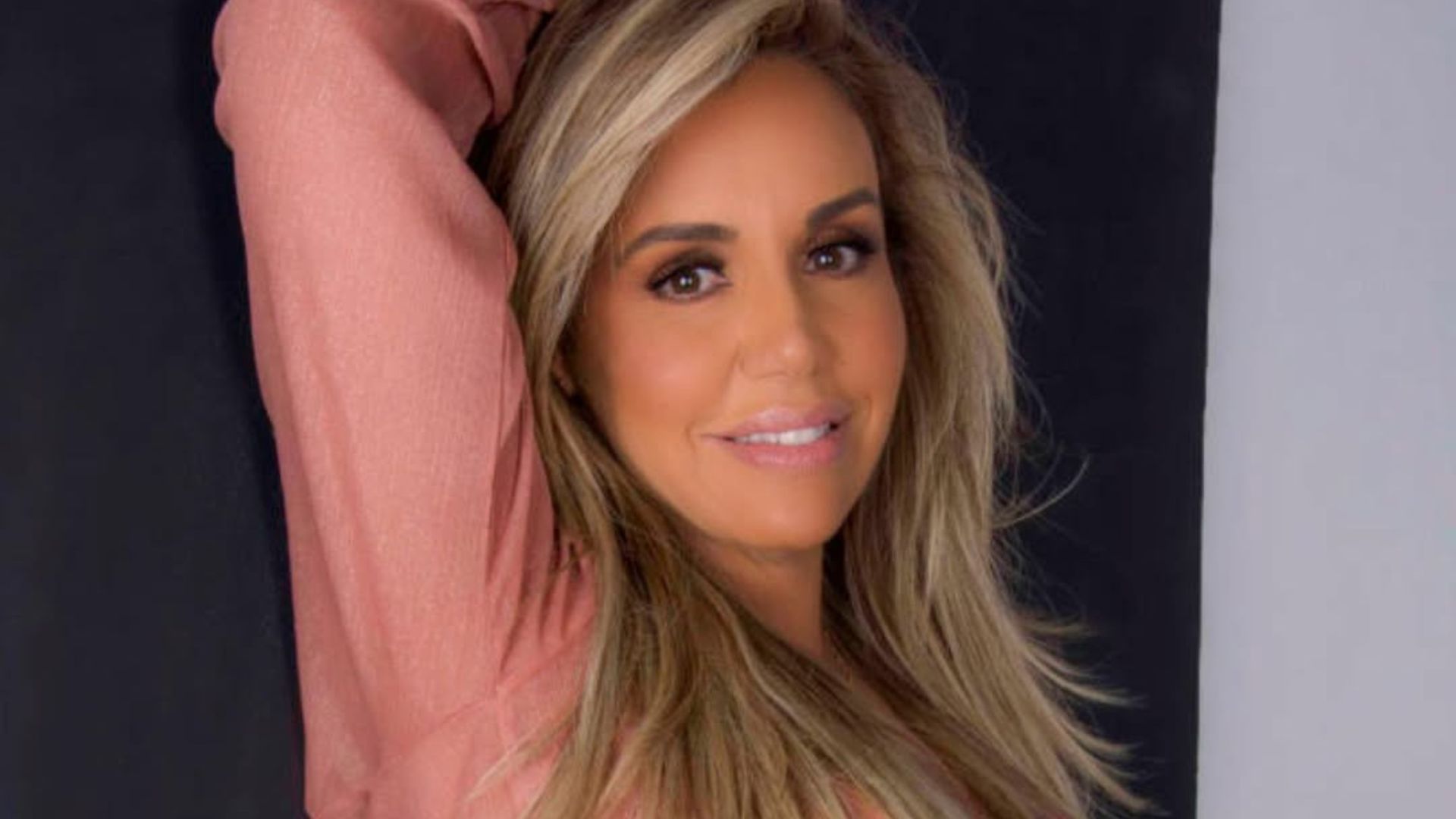 Renata Banhara recebe diagnóstico no climatério e especialista analisa doença: ‘Acaba piorando’